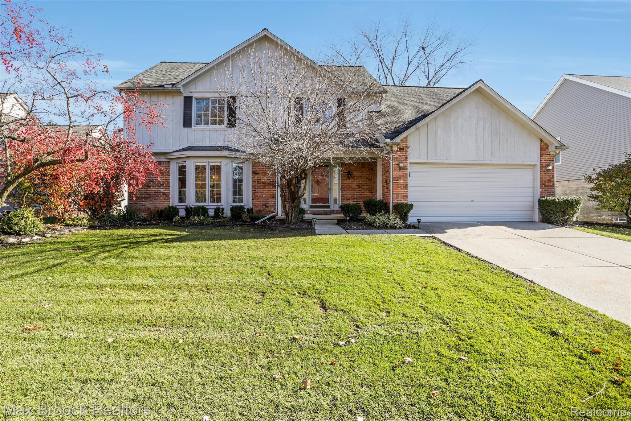 24596 BRAMBLEWOOD Drive