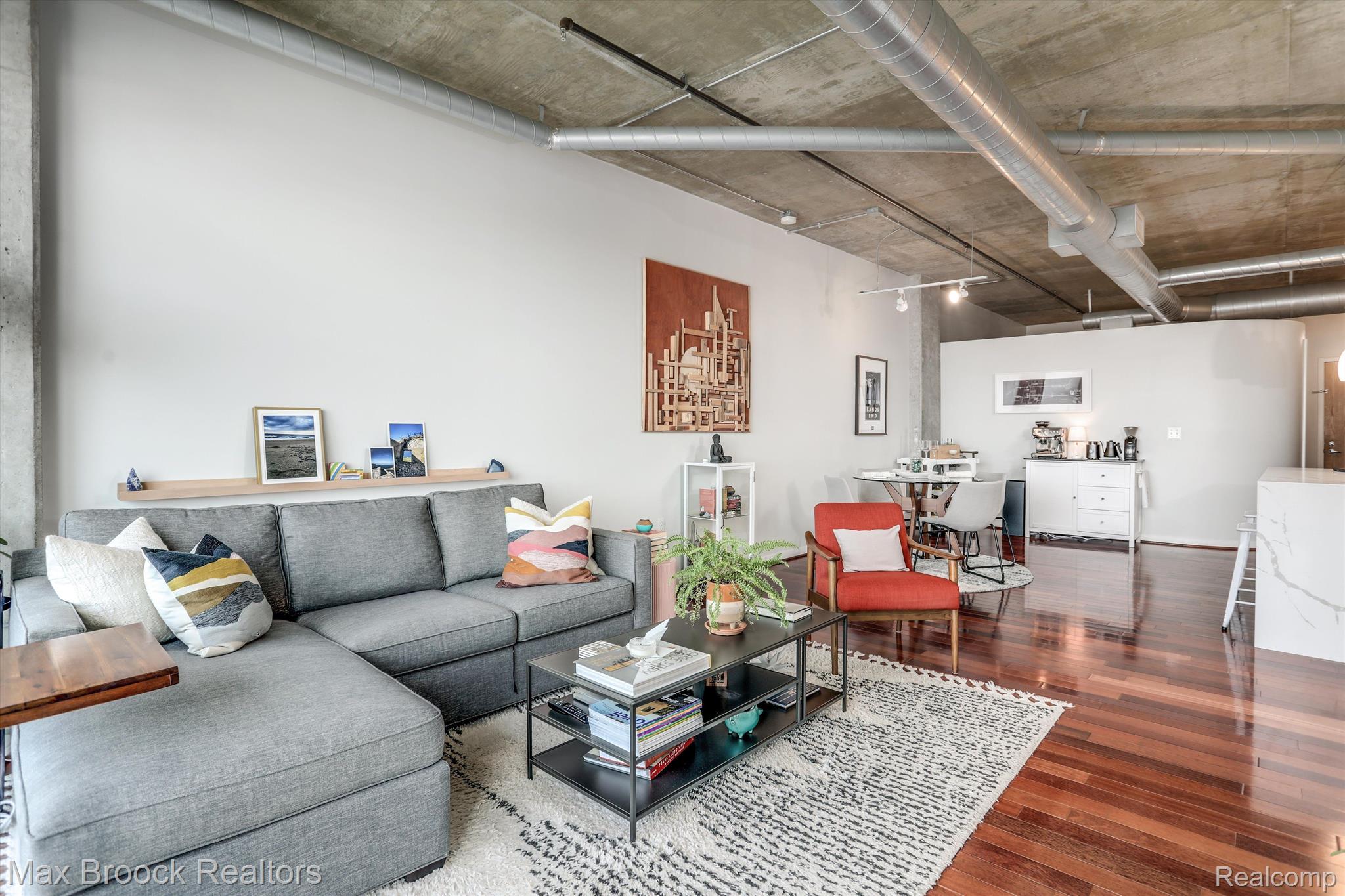 100 W 5TH Street 510