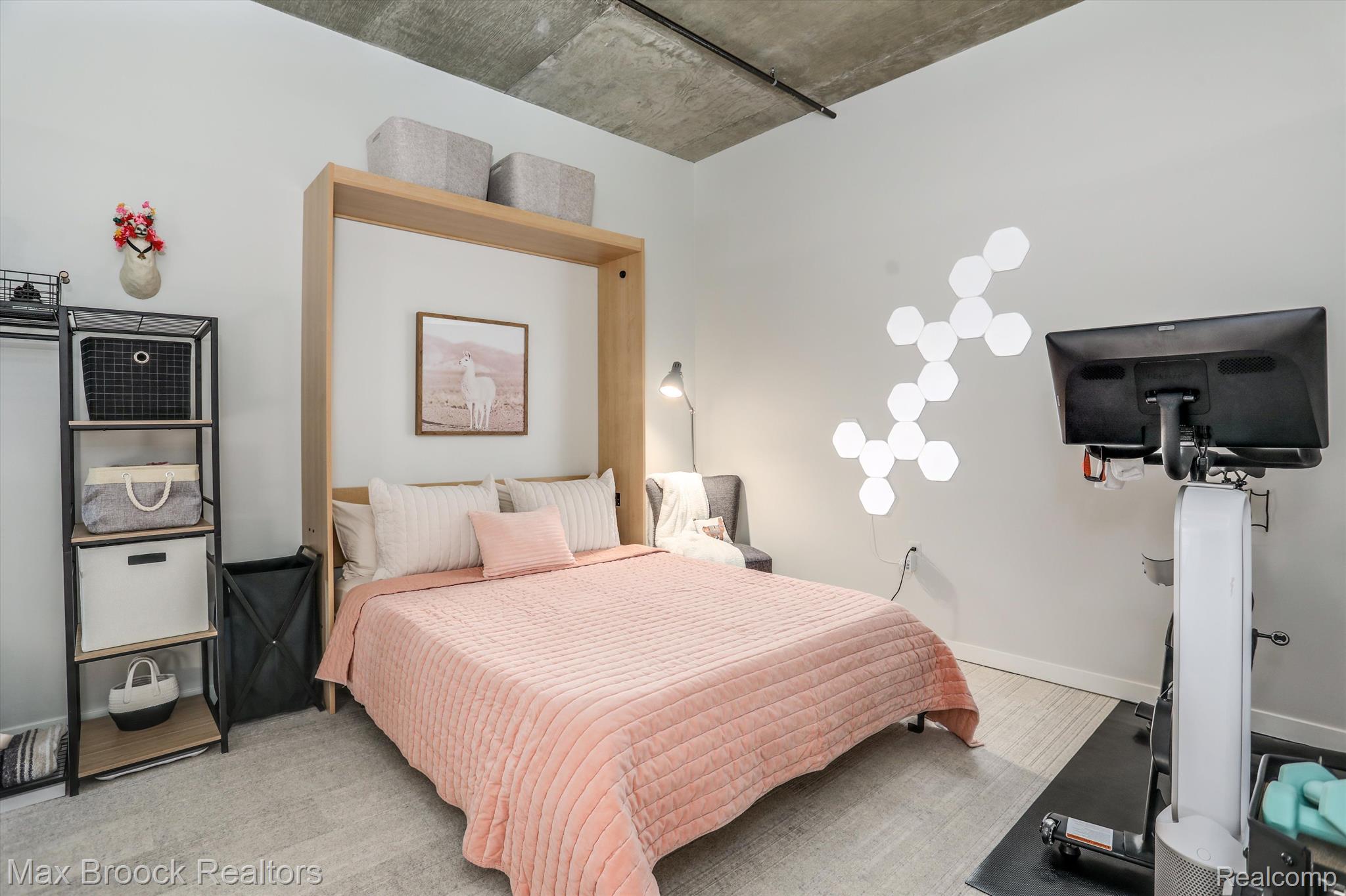 100 W 5TH Street 510