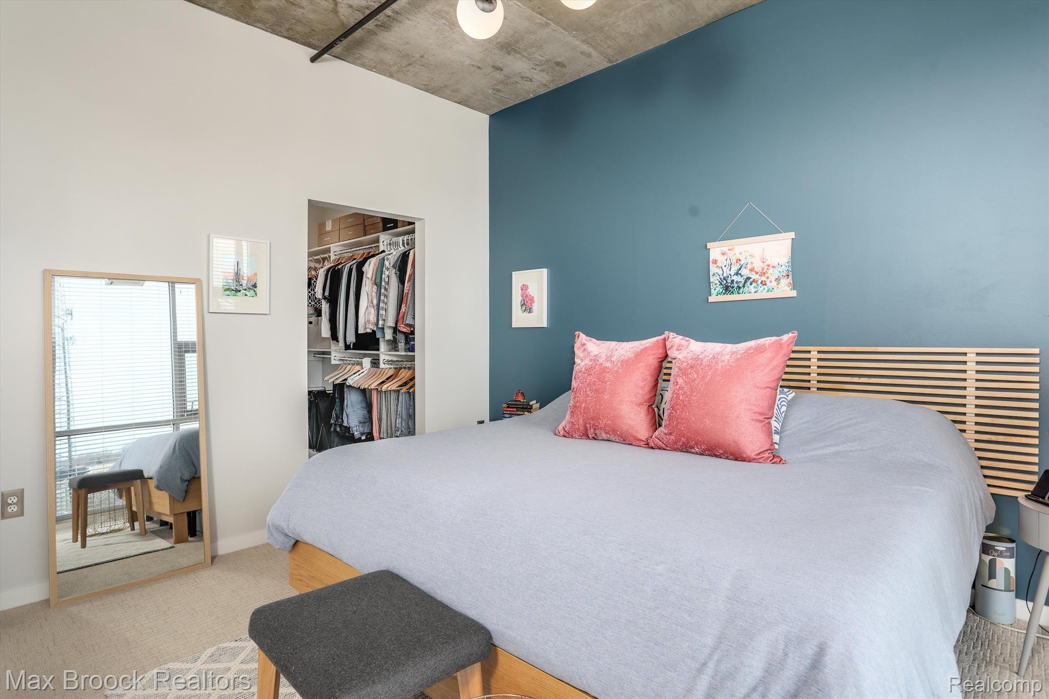 100 W 5TH Street 510