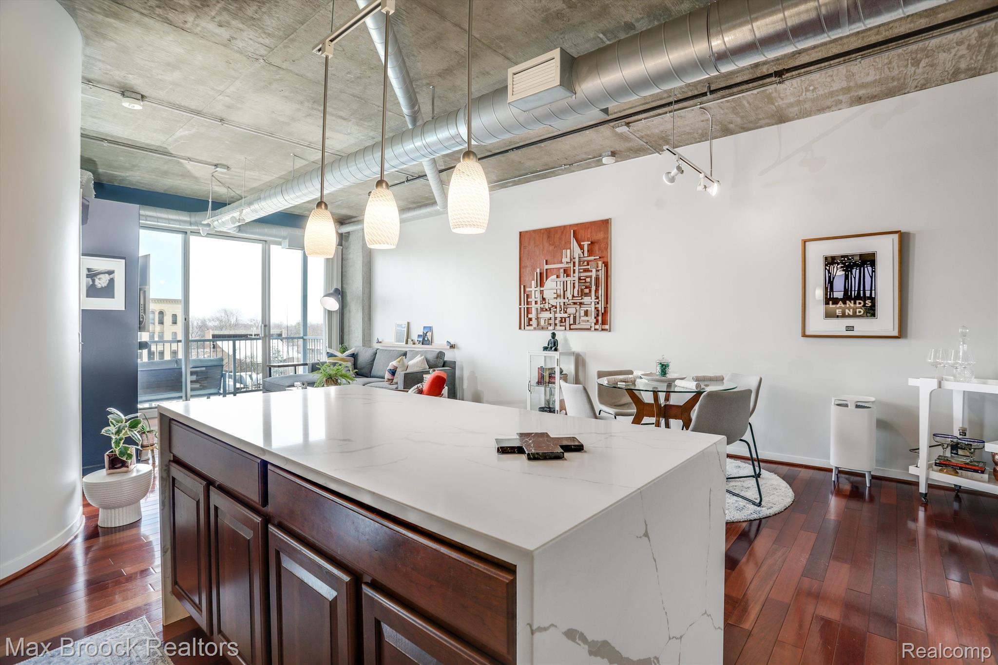 100 W 5TH Street 510