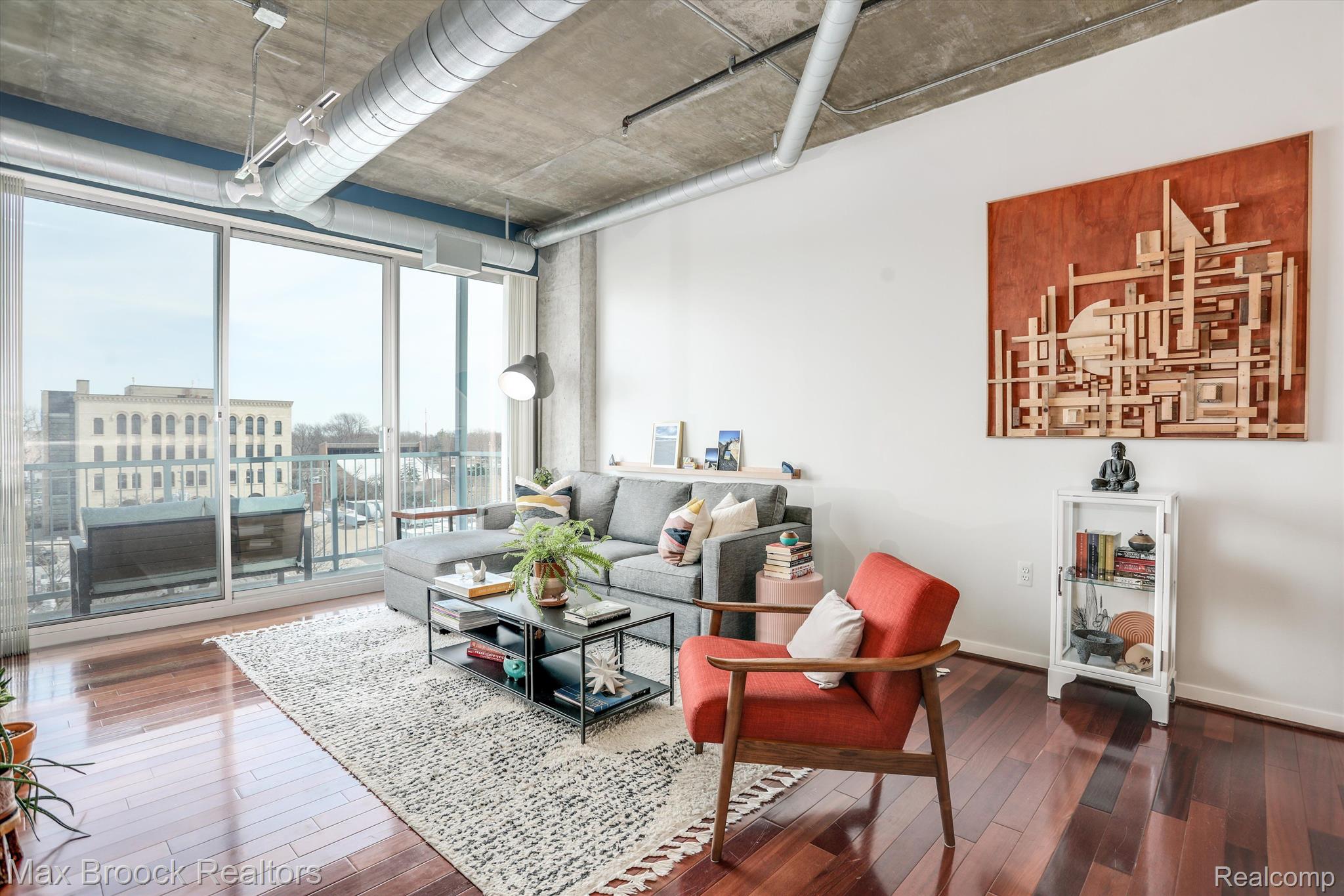 100 W 5TH Street 510