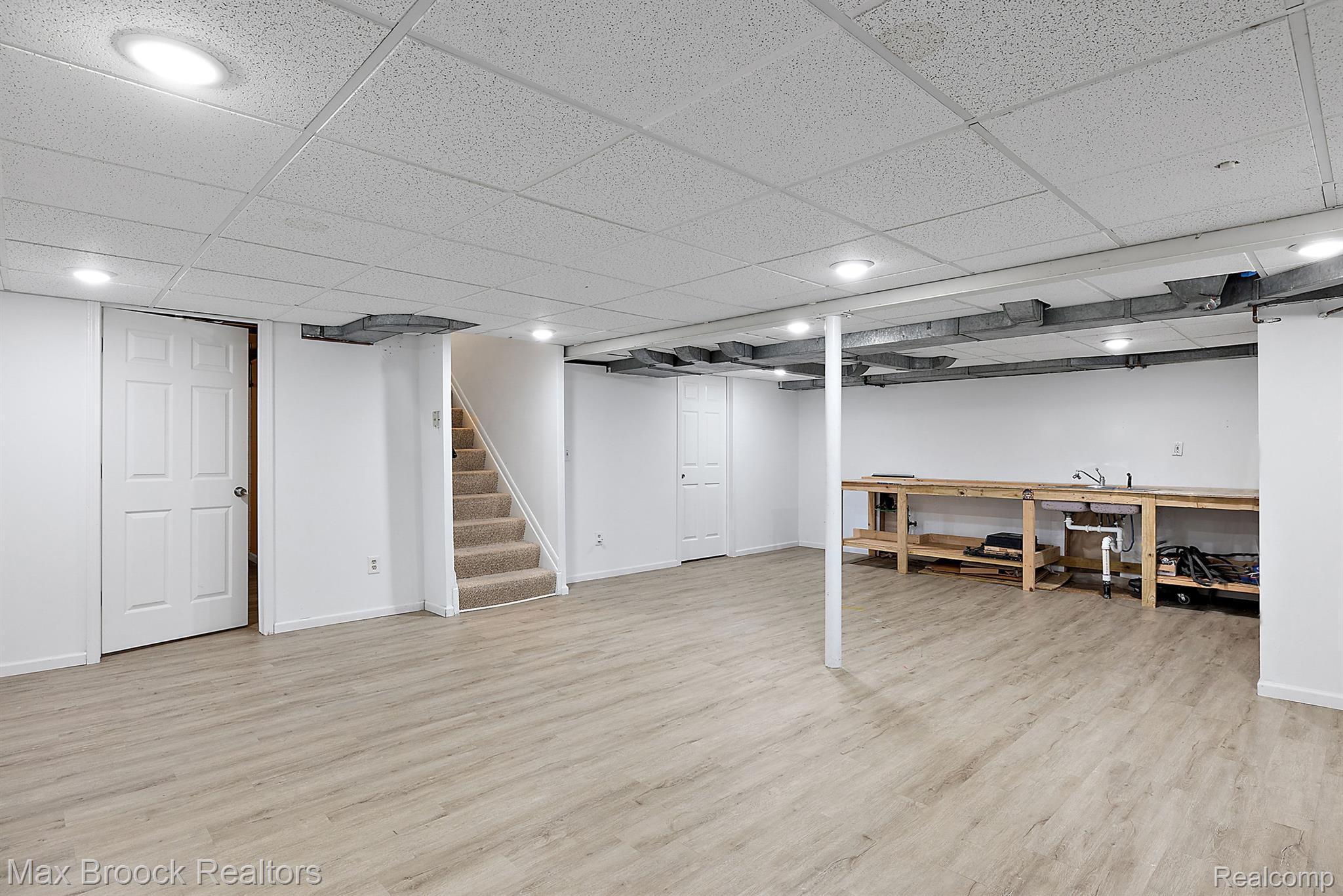 2826 BEMBRIDGE Road