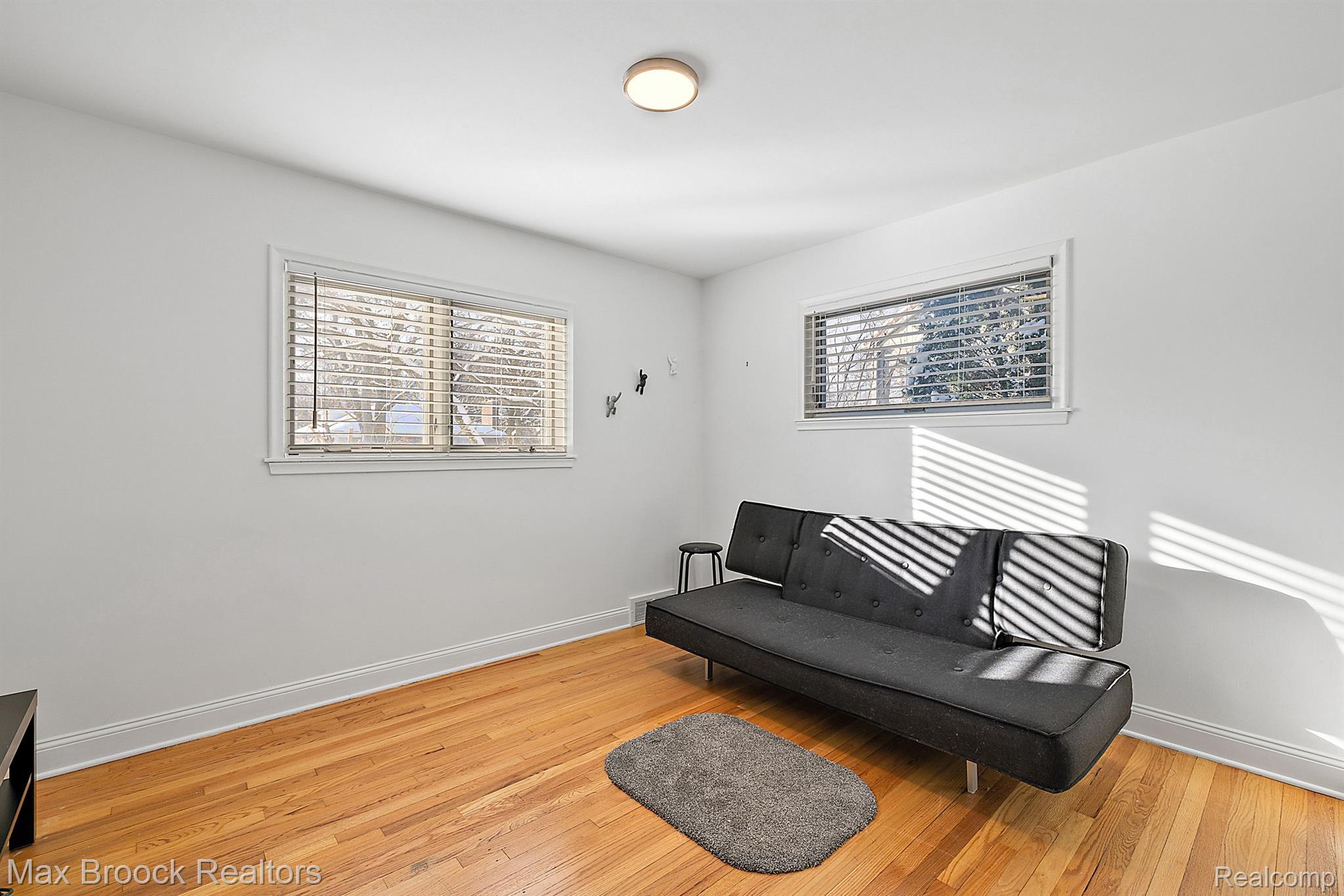 2826 BEMBRIDGE Road