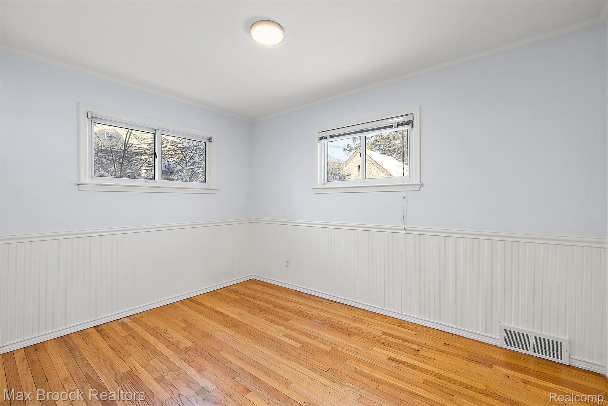 2826 BEMBRIDGE Road