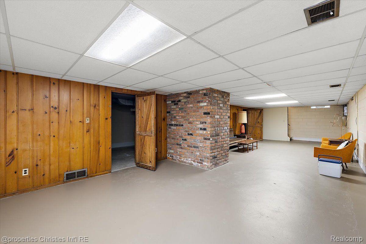 25862 HERSHEYVALE Drive