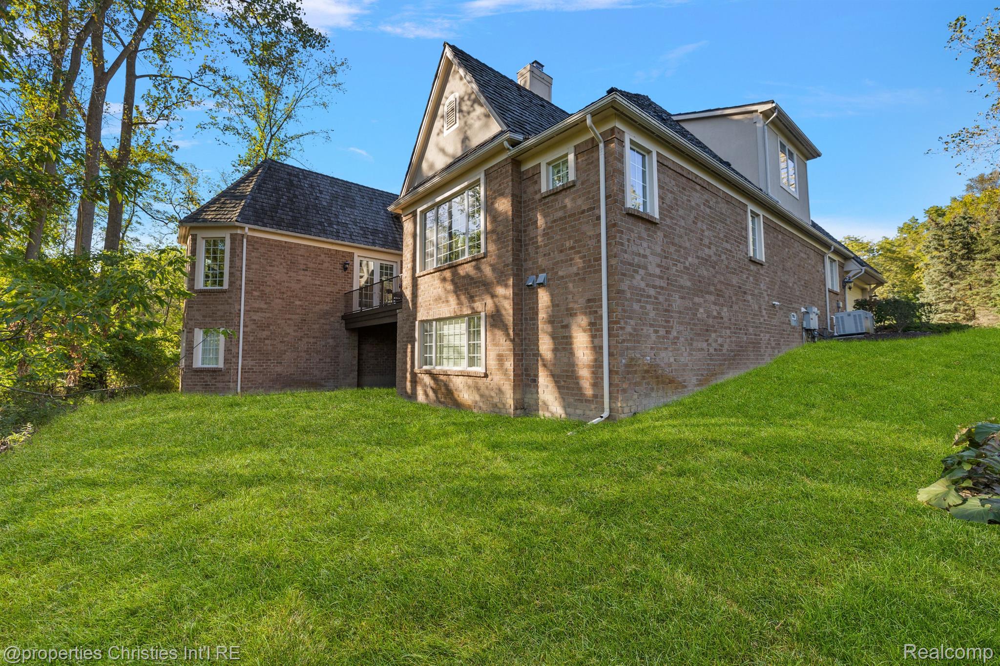 32527 WOODCREEK