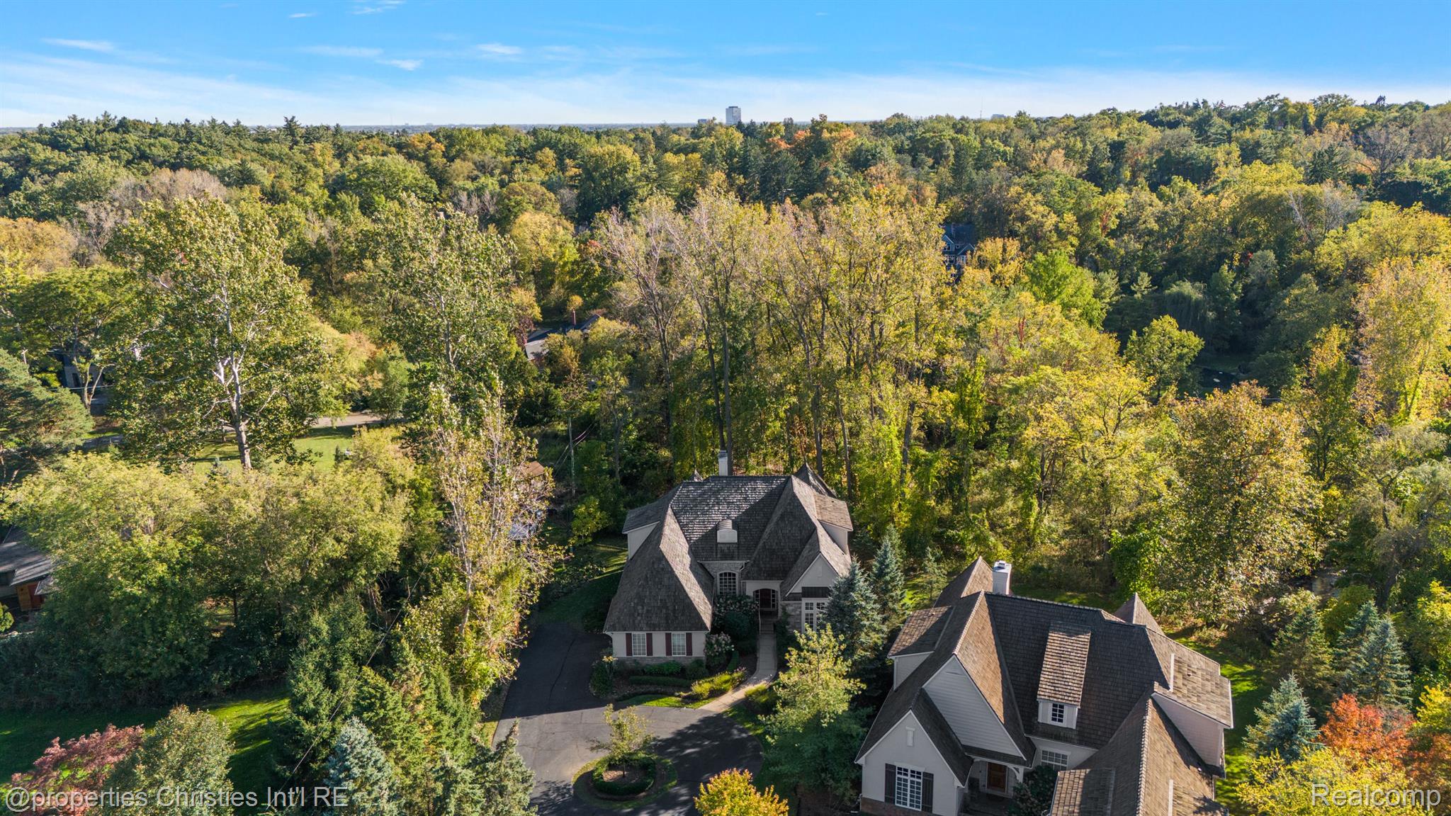 32527 WOODCREEK