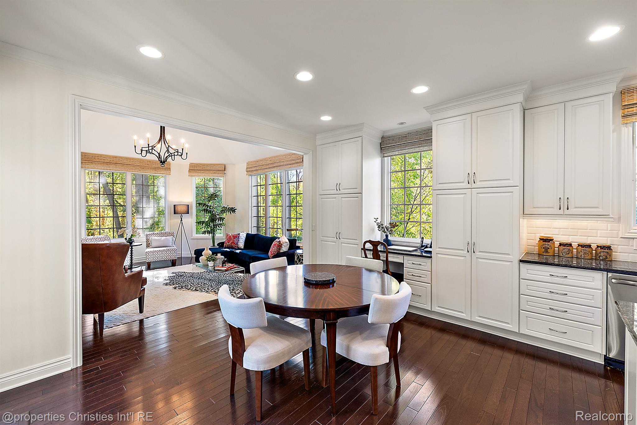 32527 WOODCREEK