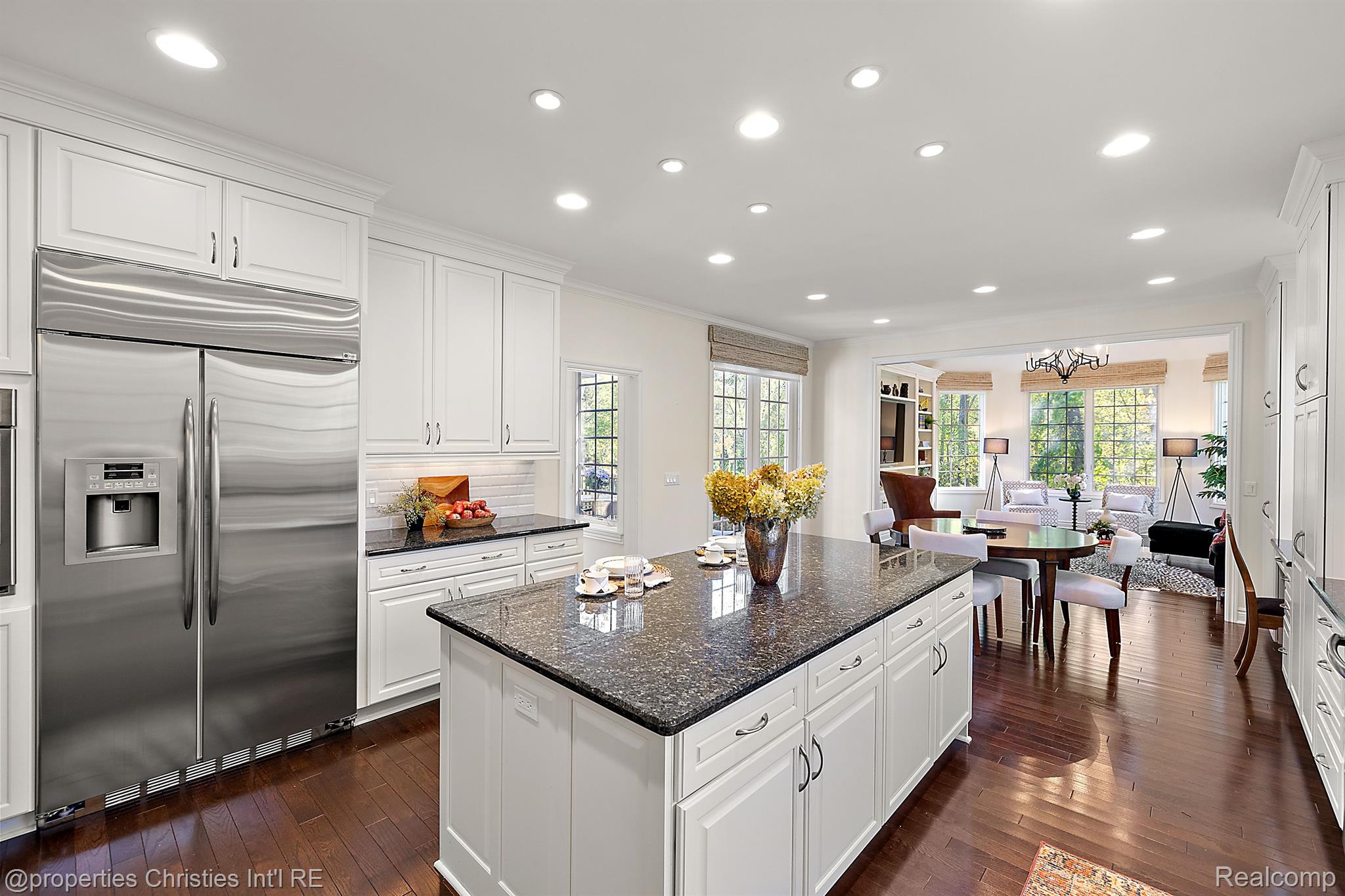 32527 WOODCREEK