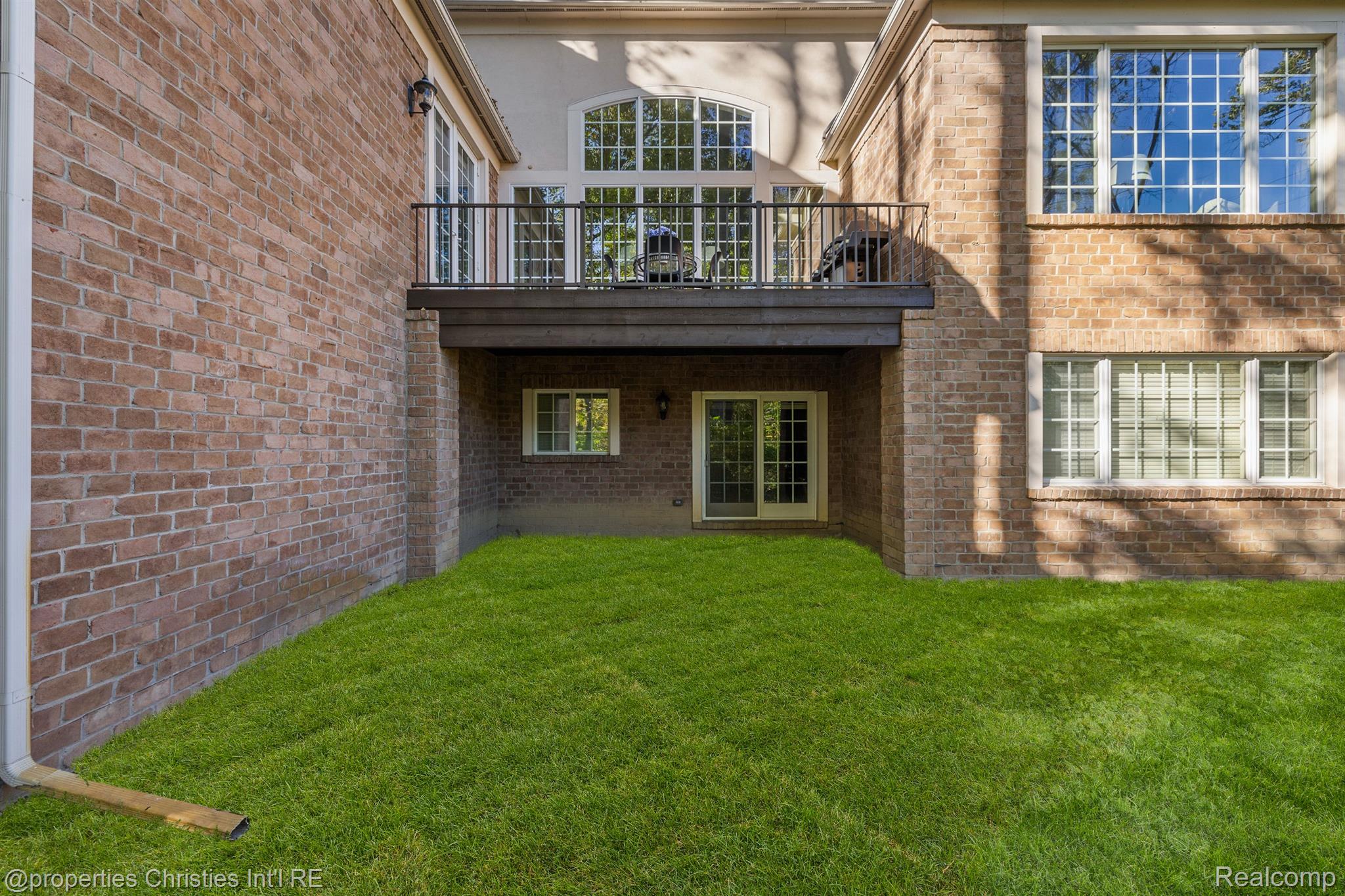 32527 WOODCREEK