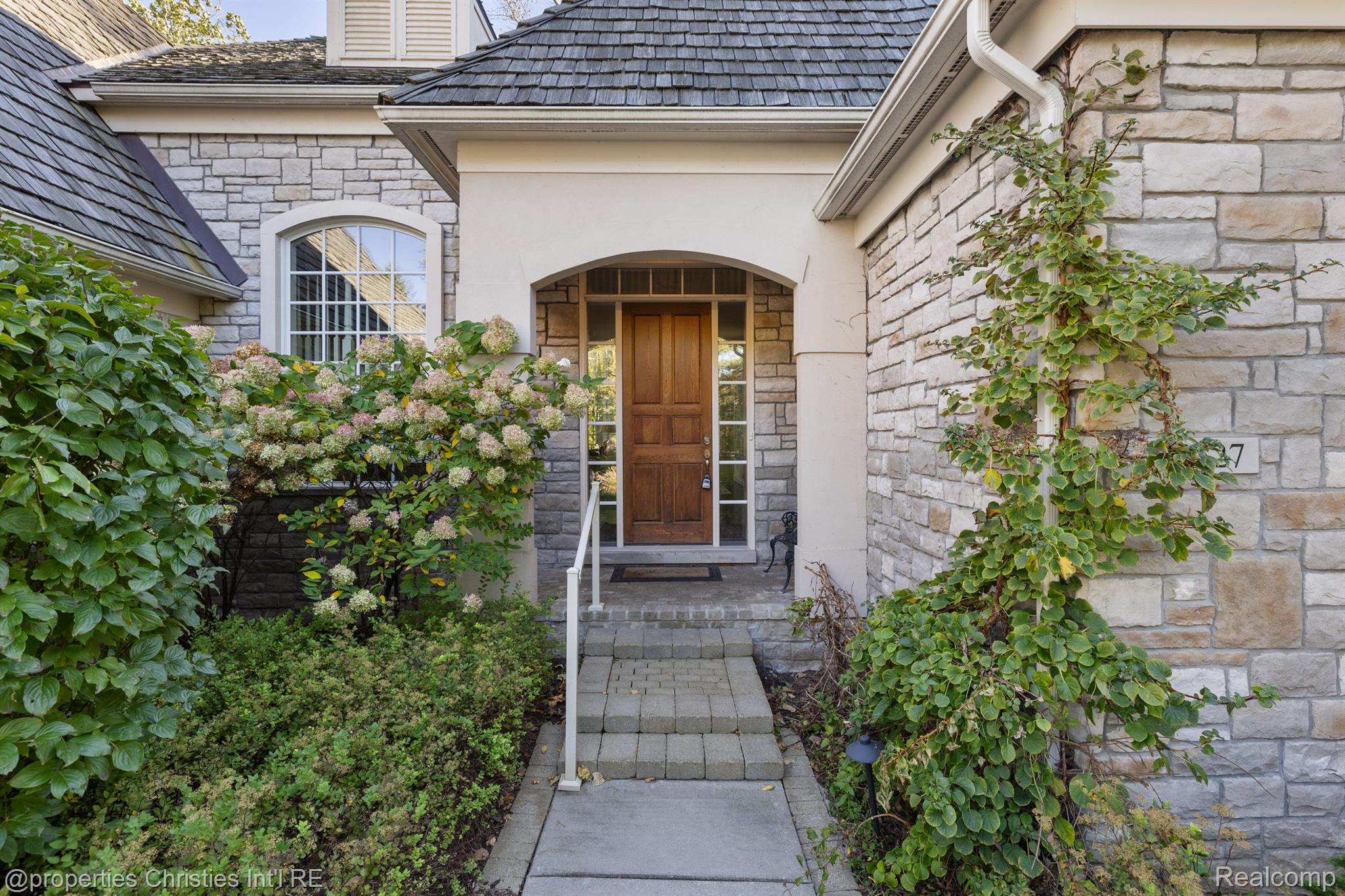 32527 WOODCREEK