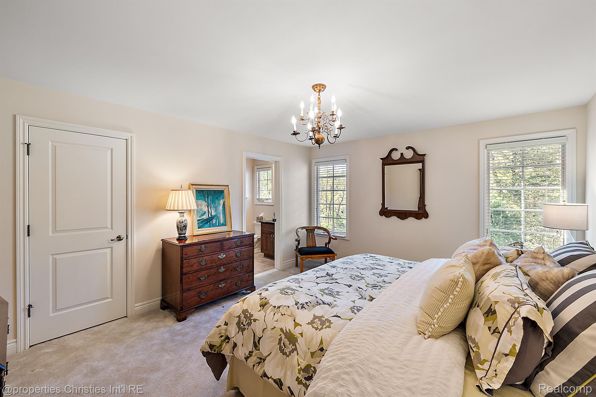 32527 WOODCREEK