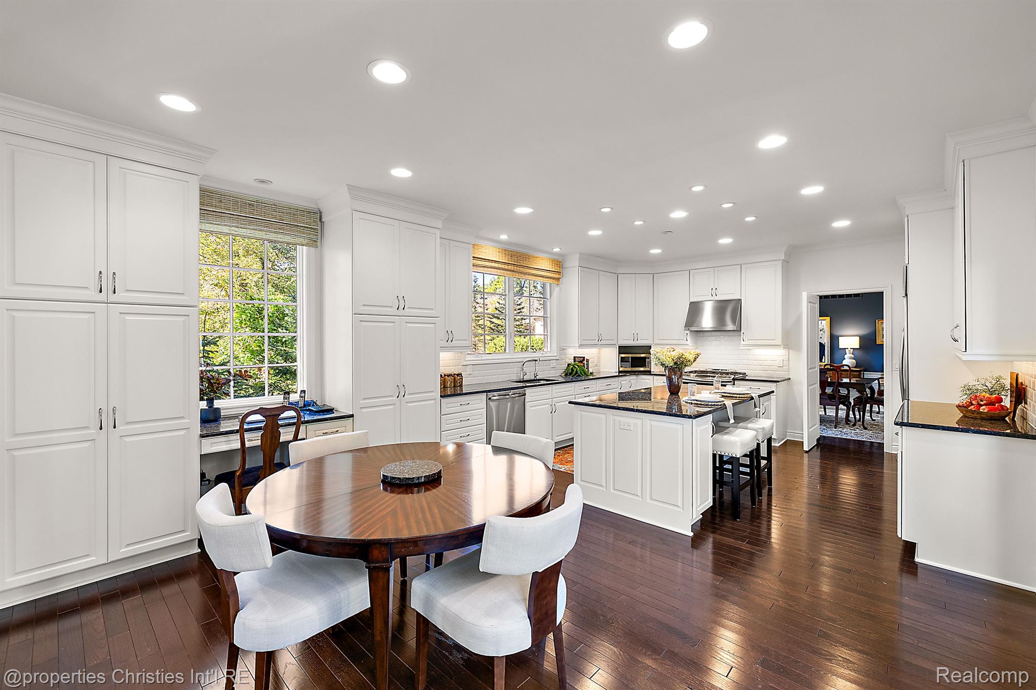 32527 WOODCREEK
