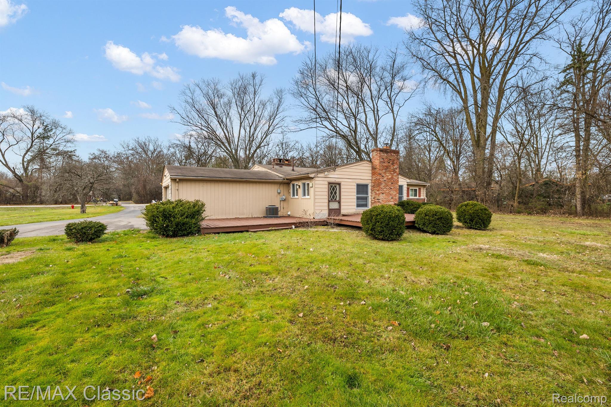 6601 WING LAKE Road