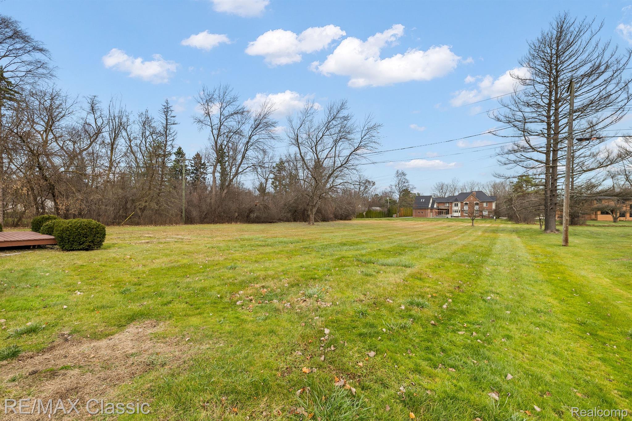 6601 WING LAKE Road