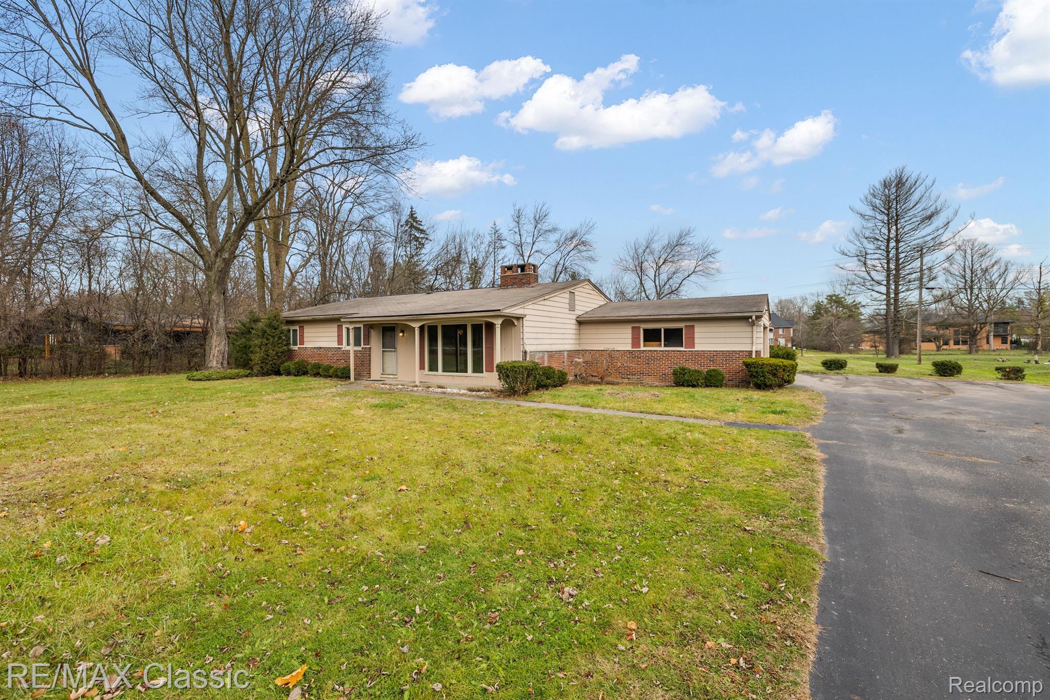 6601 WING LAKE Road