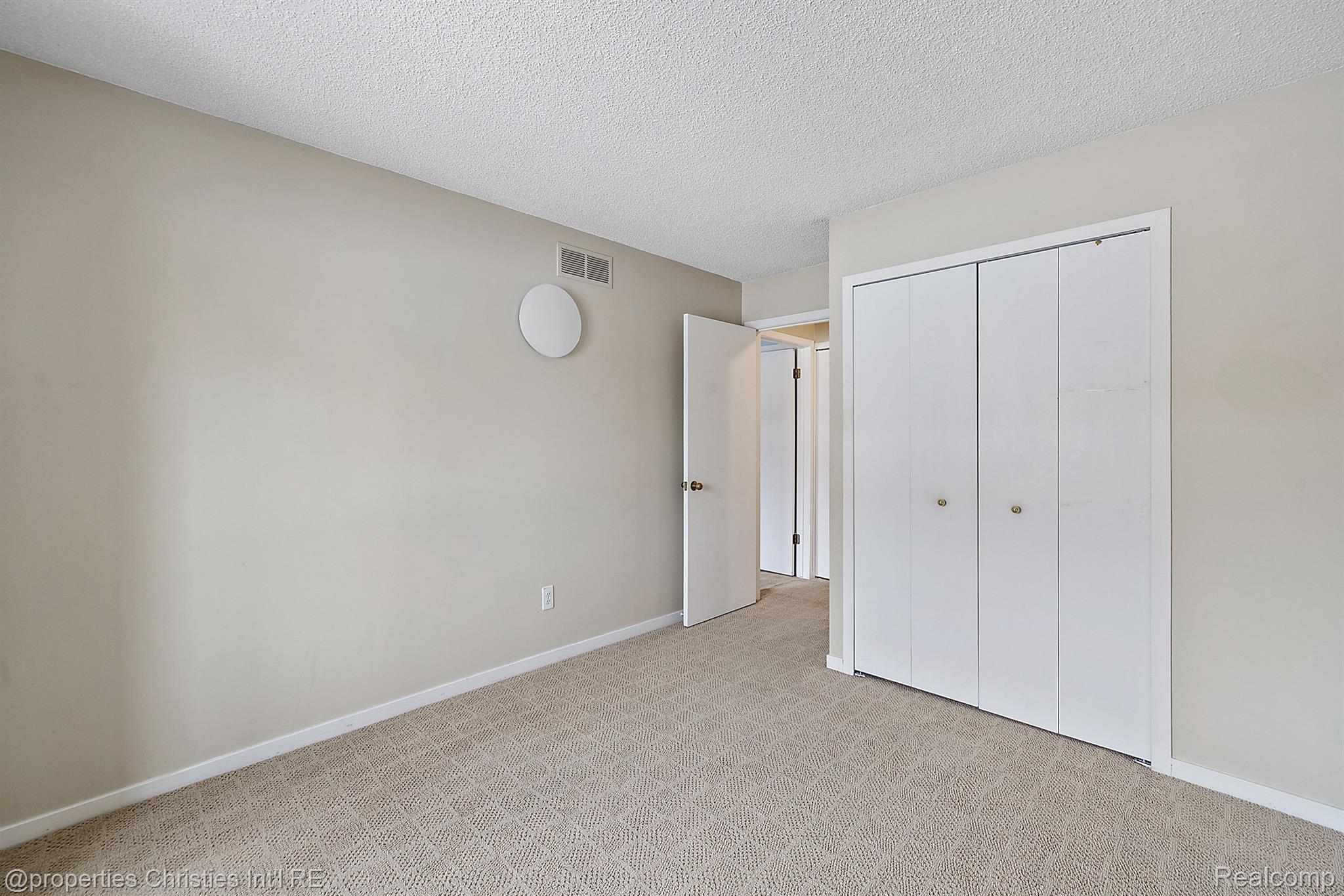 7915 LAWRENCE 15