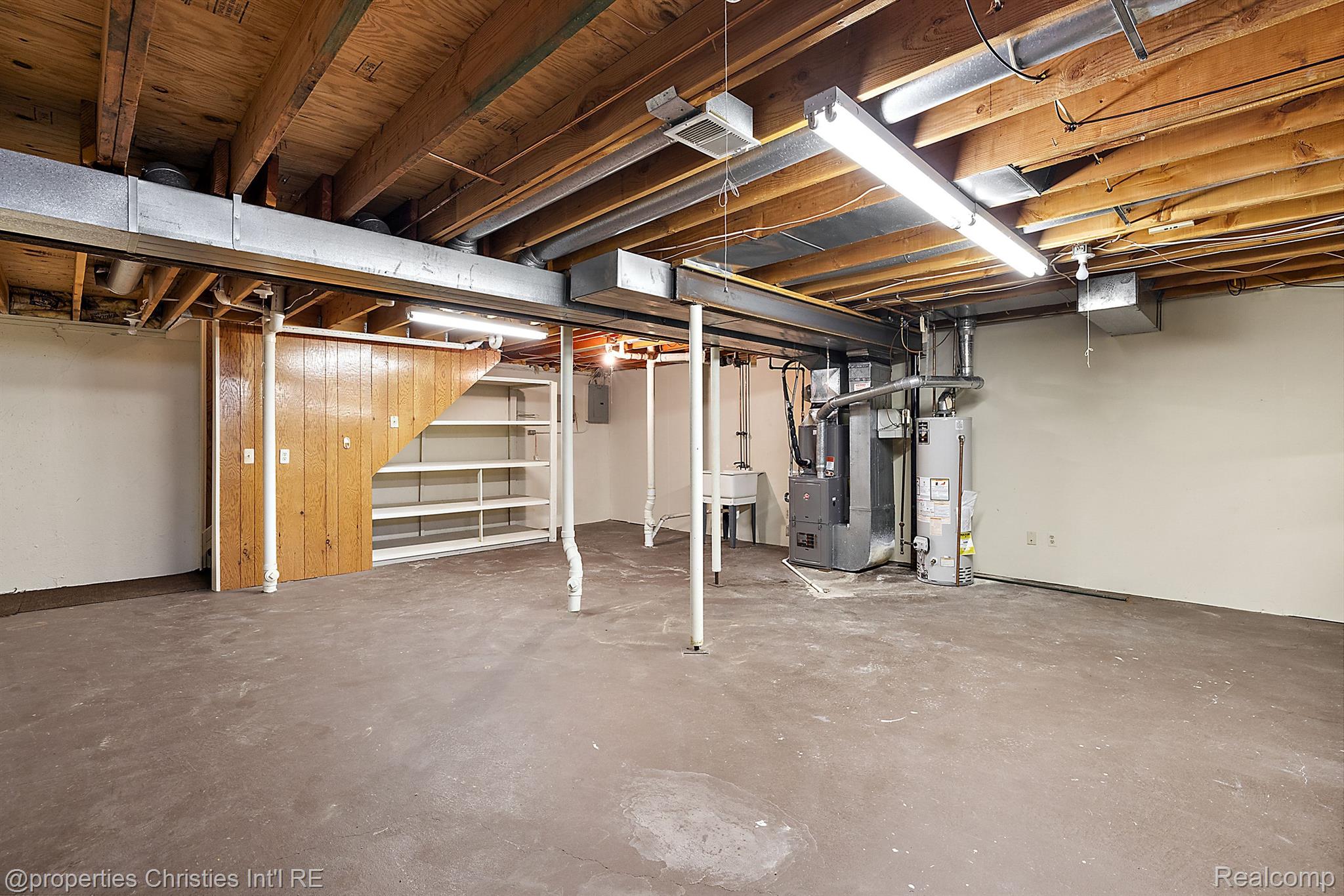 7915 LAWRENCE 15