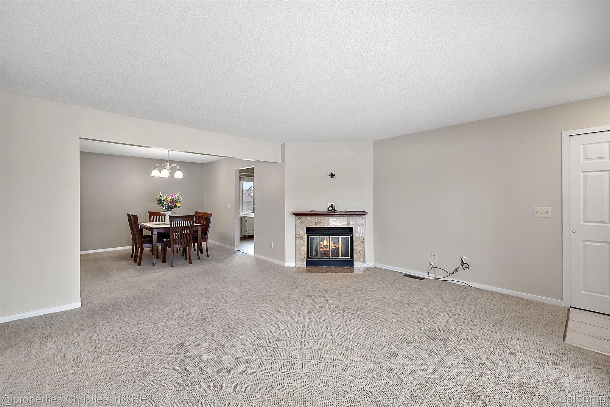 7915 LAWRENCE 15