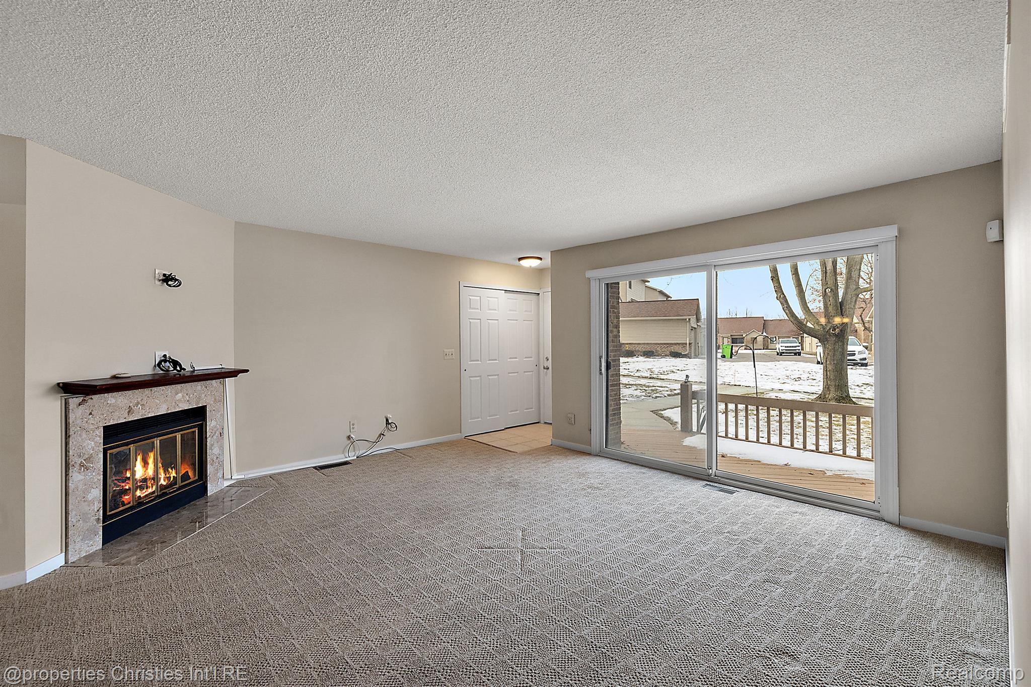 7915 LAWRENCE 15