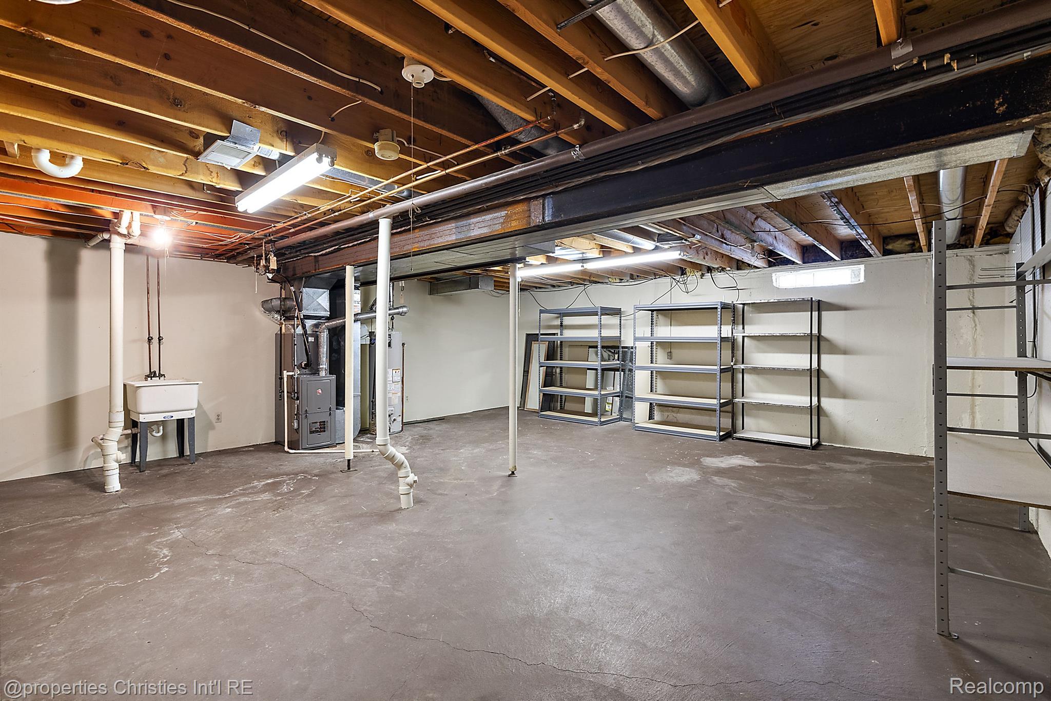 7915 LAWRENCE 15