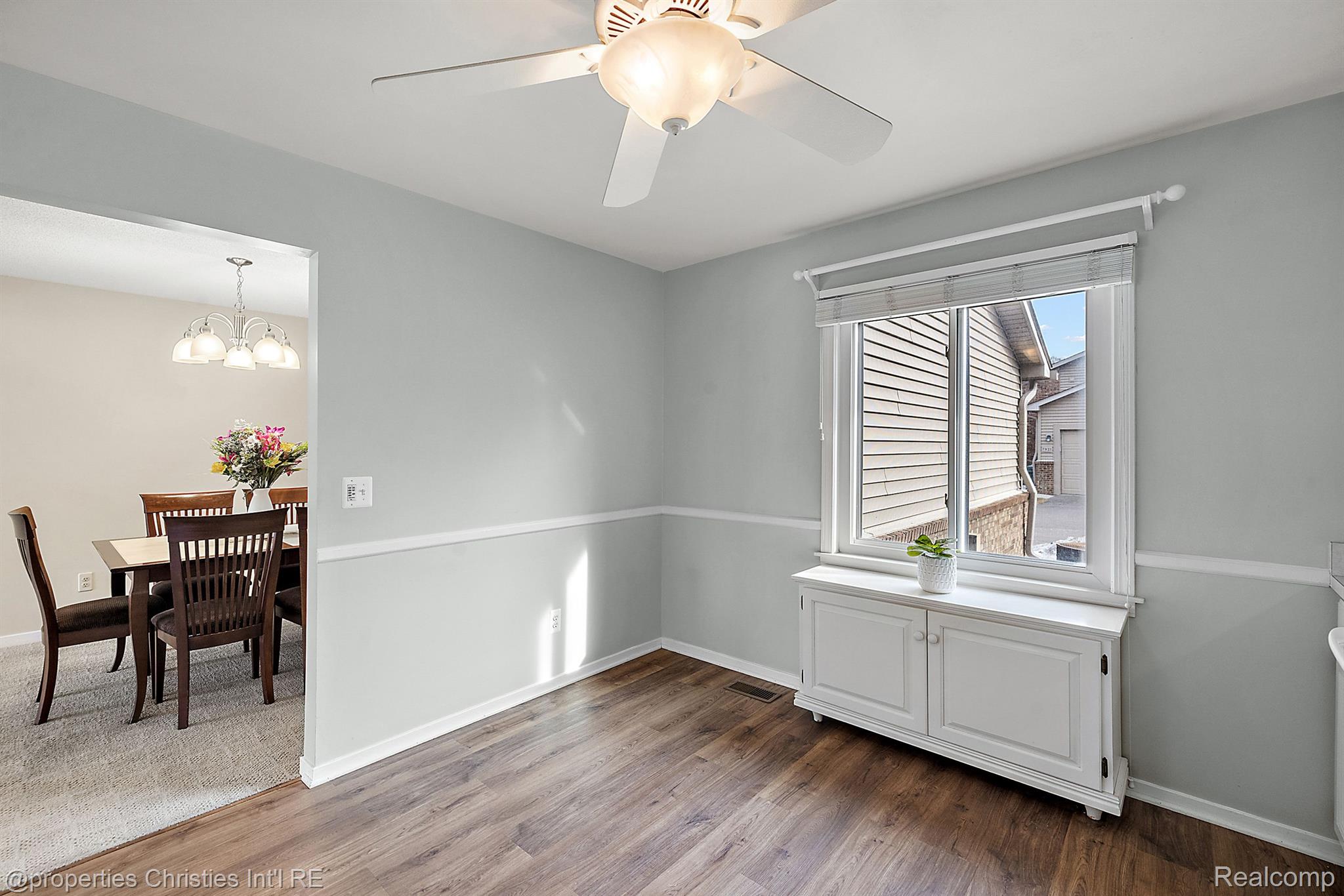 7915 LAWRENCE 15