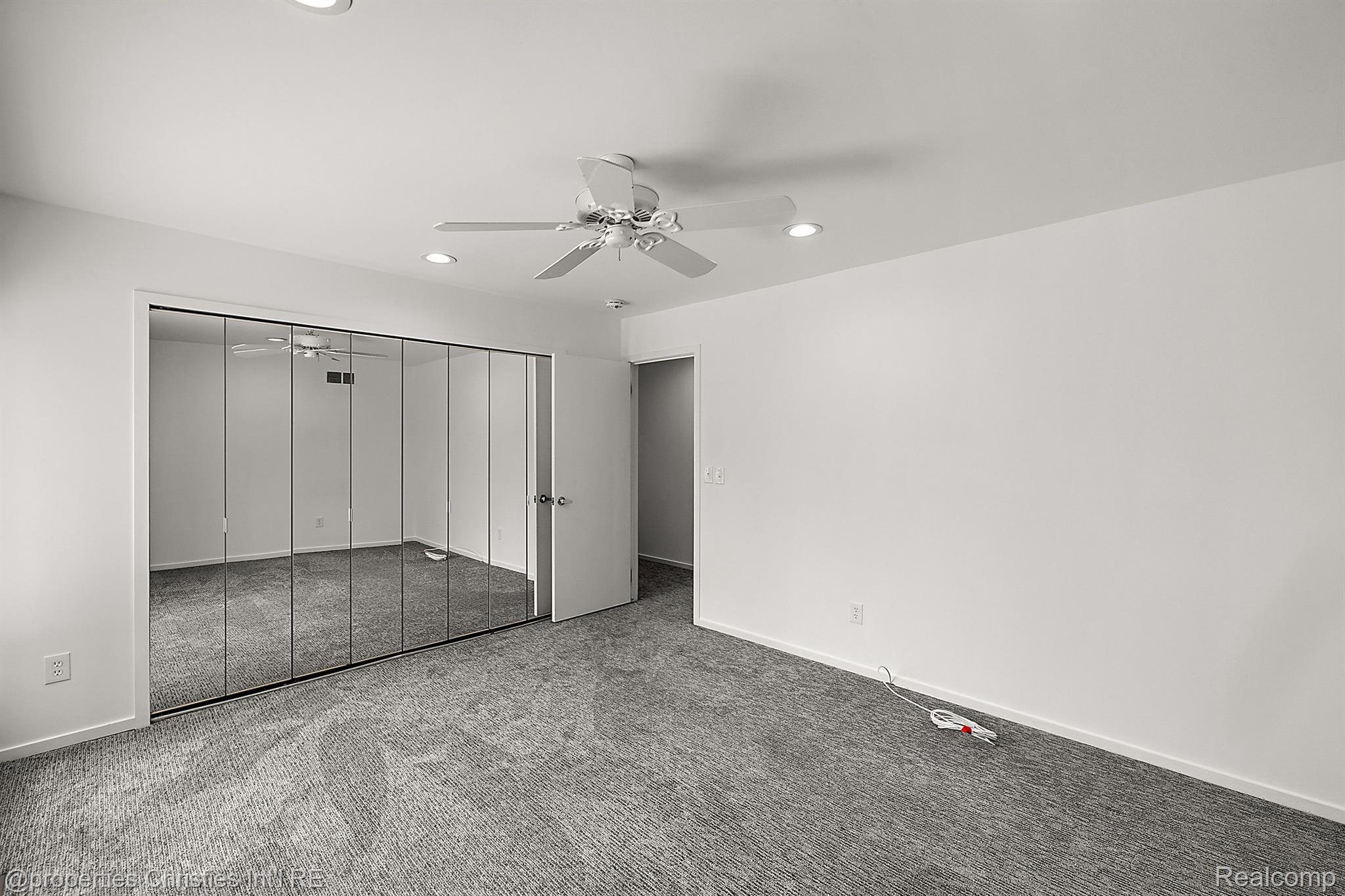4560 WALDEN Drive