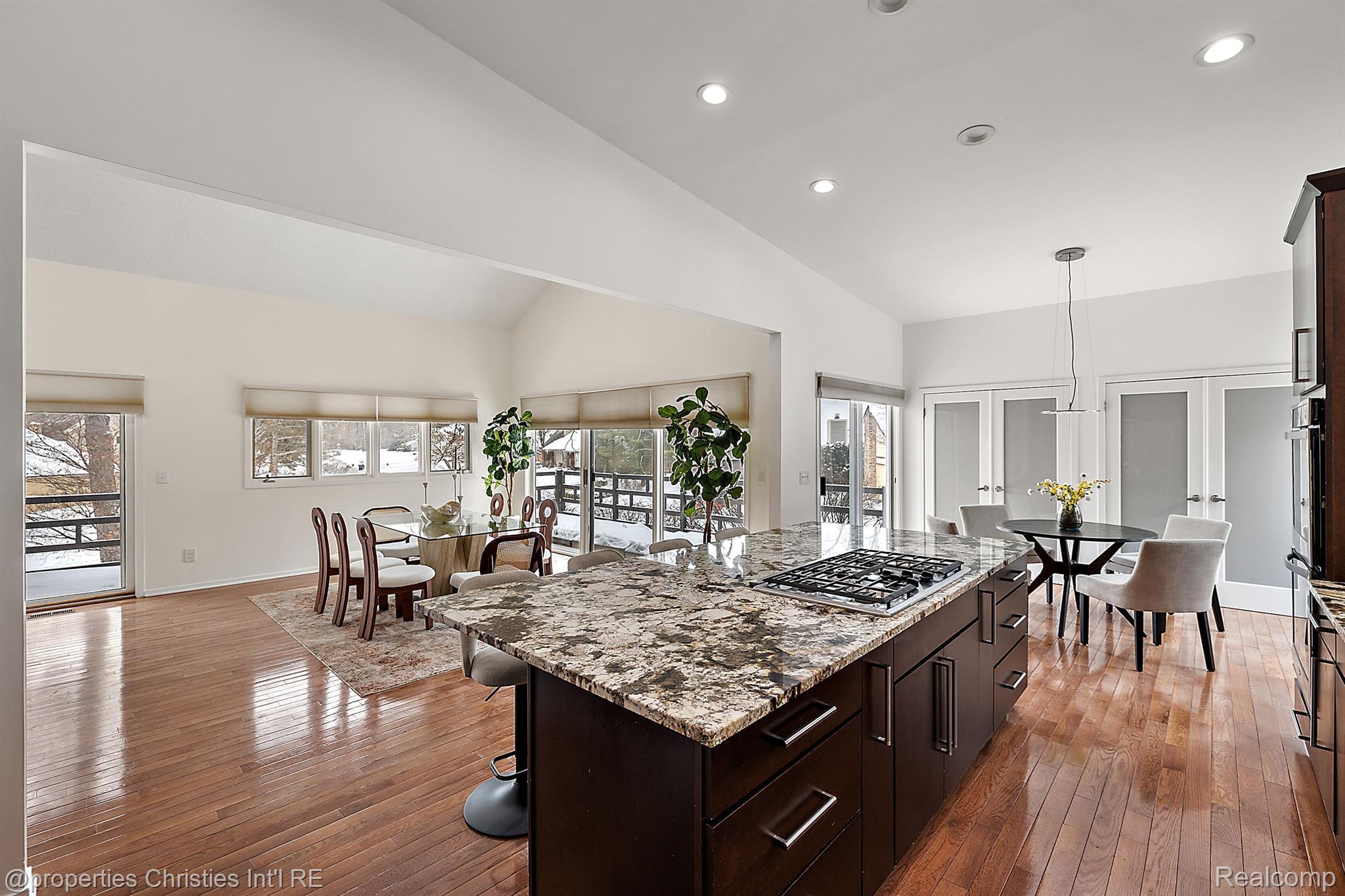 4560 WALDEN Drive
