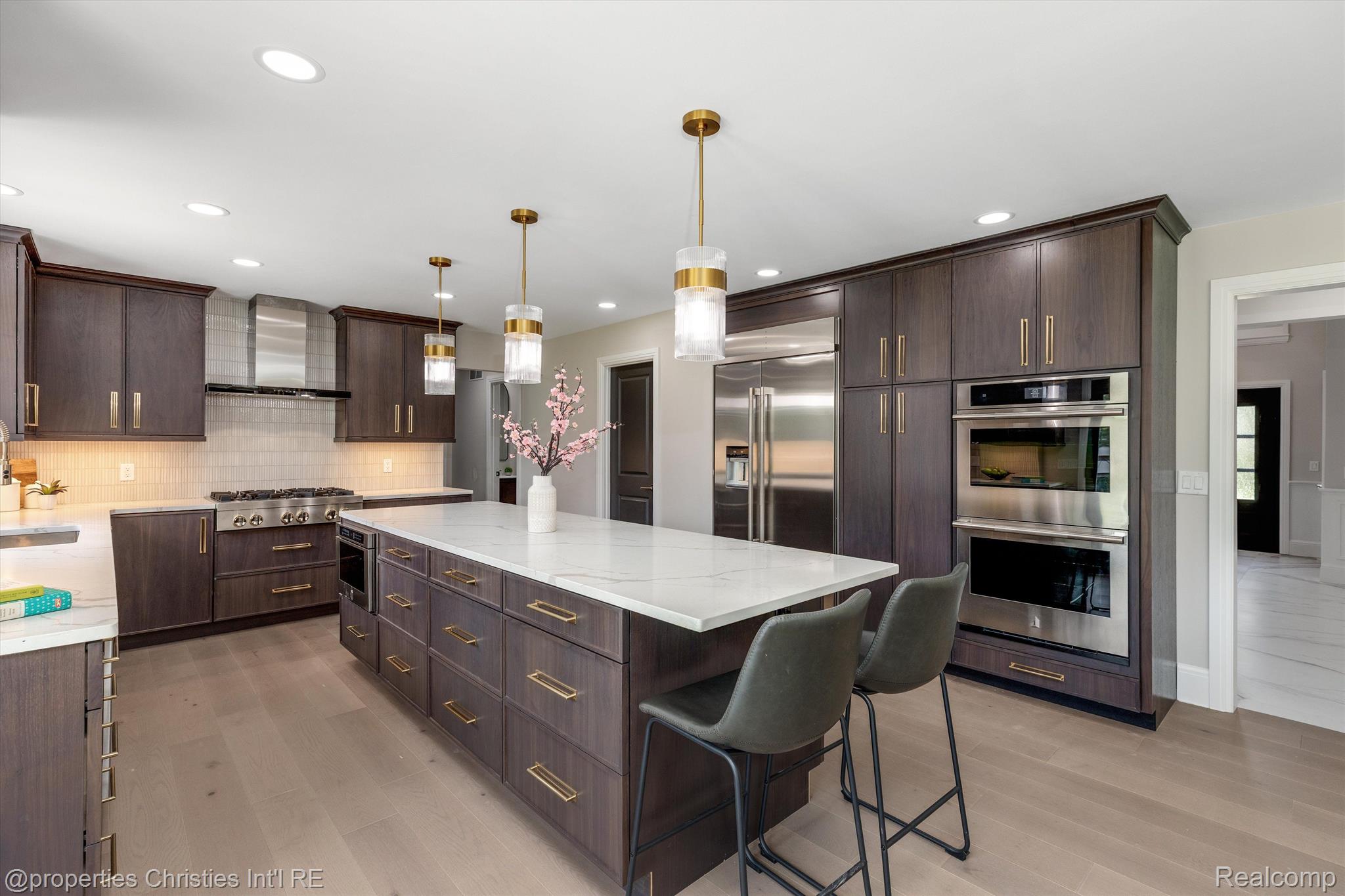 245 Chestnut Circle