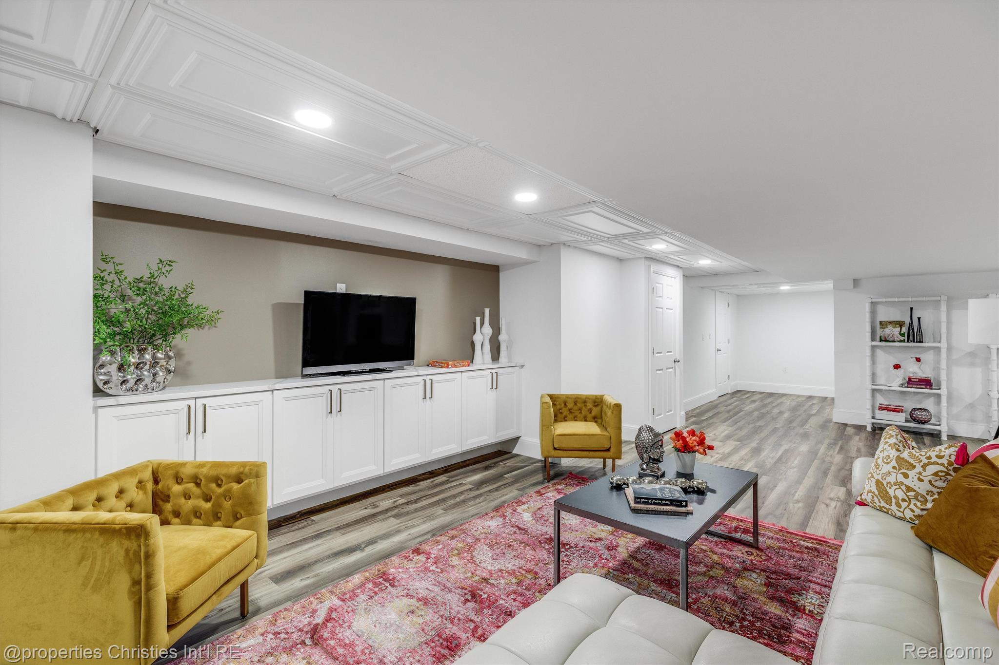 245 Chestnut Circle