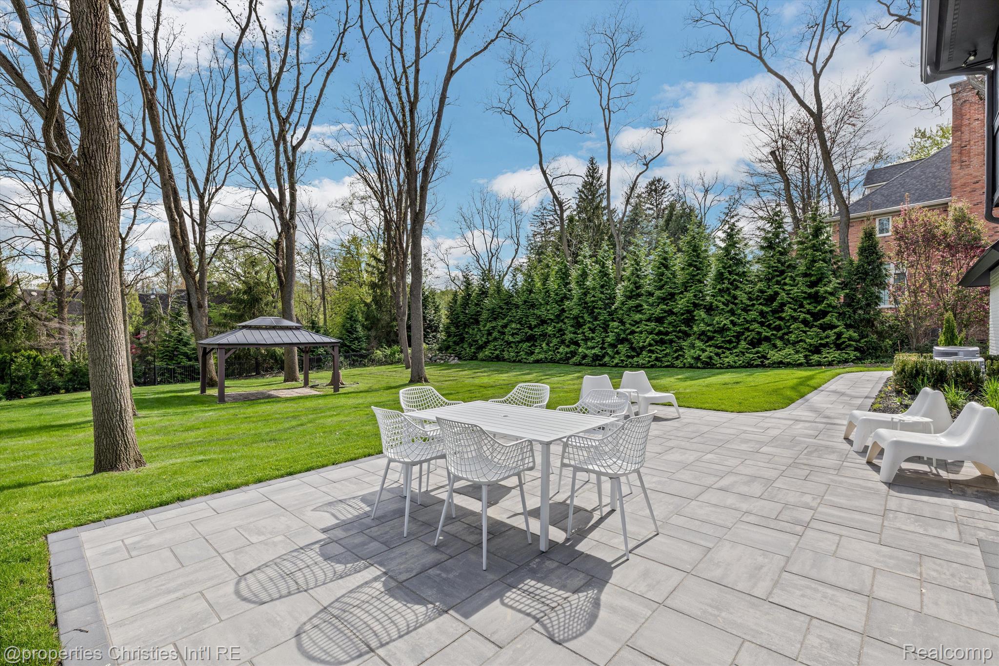 245 Chestnut Circle