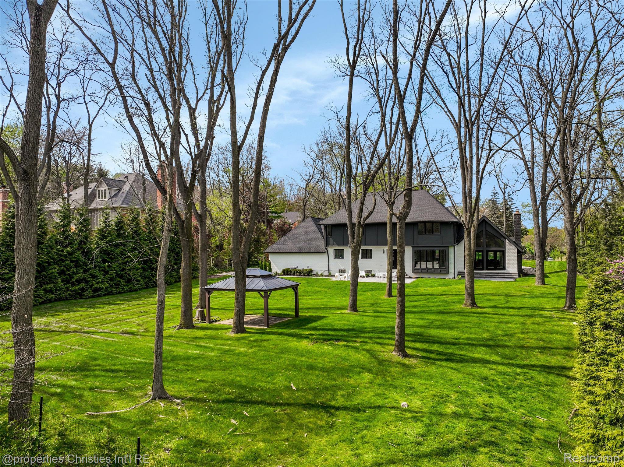 245 Chestnut Circle