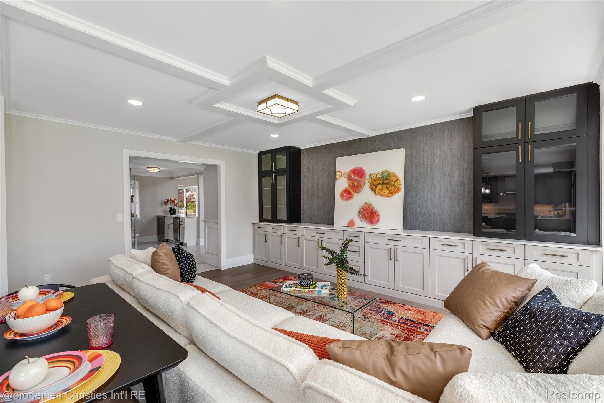 245 Chestnut Circle