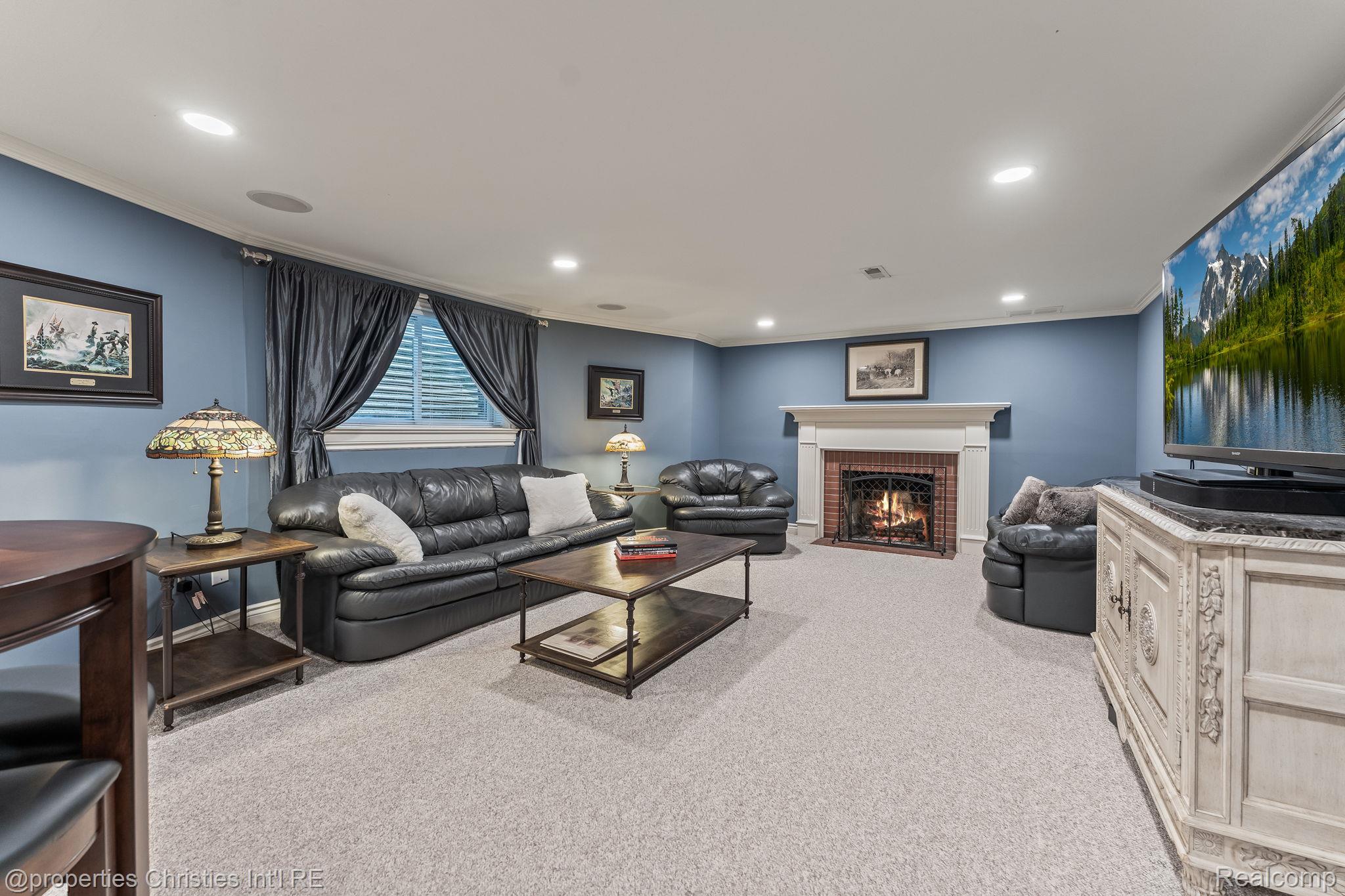 457 N Cranbrook Road