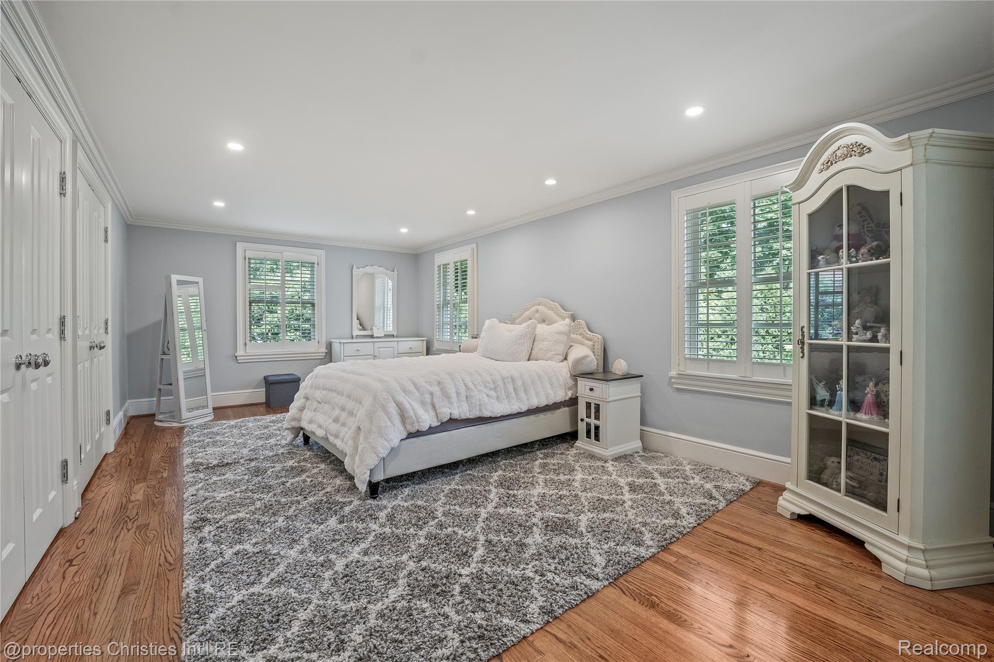 457 N Cranbrook Road