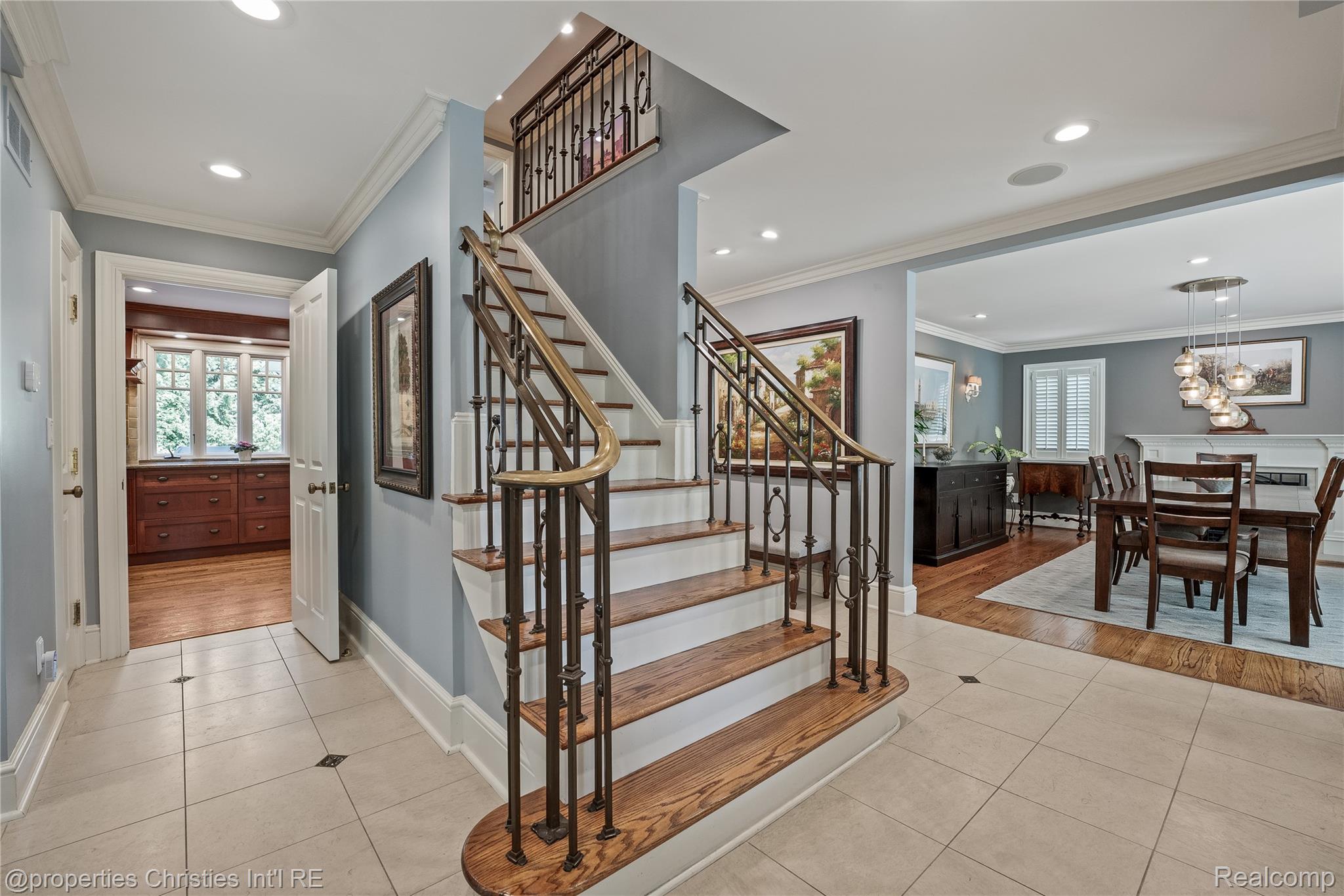 457 N Cranbrook Road