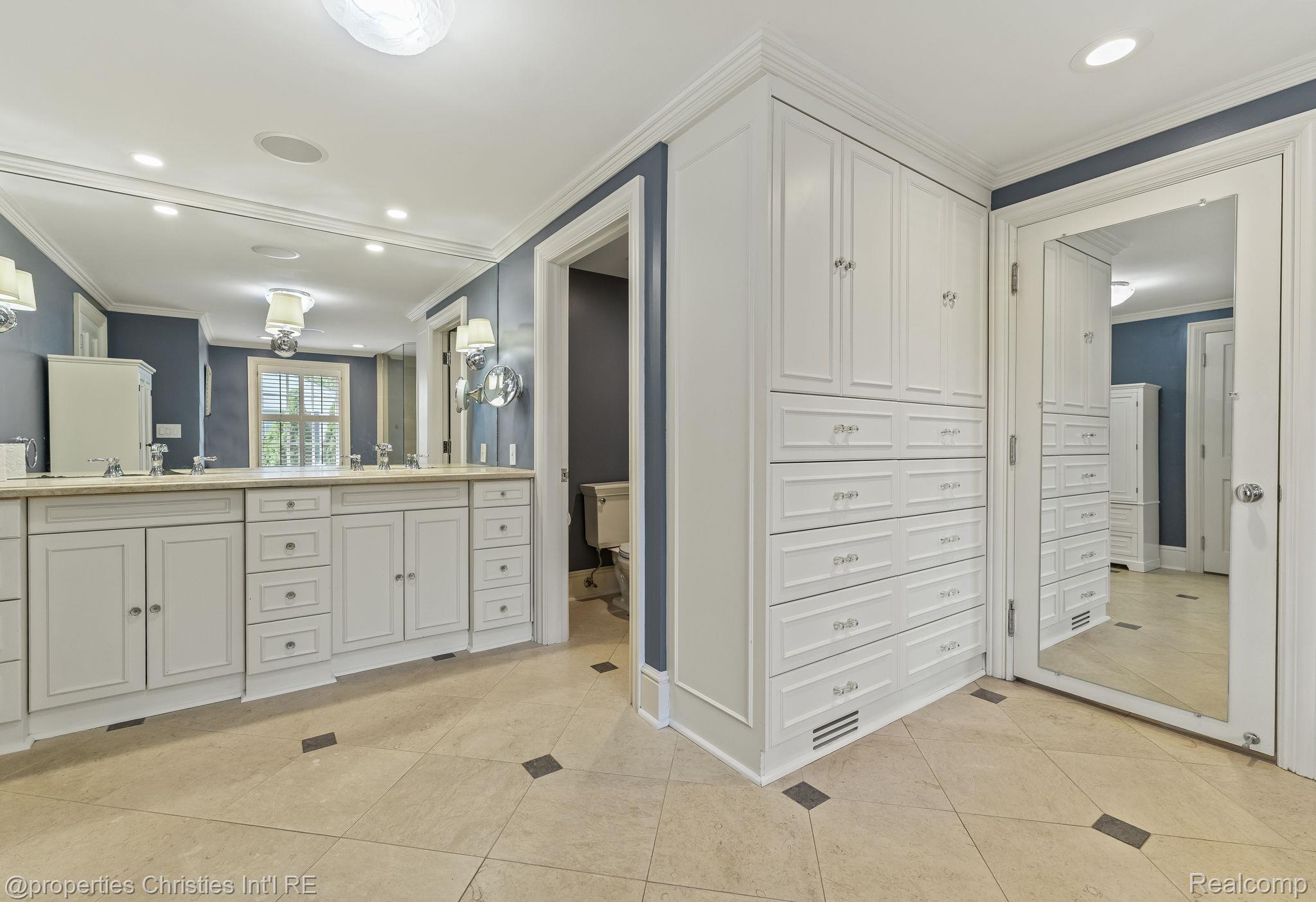 457 N Cranbrook Road