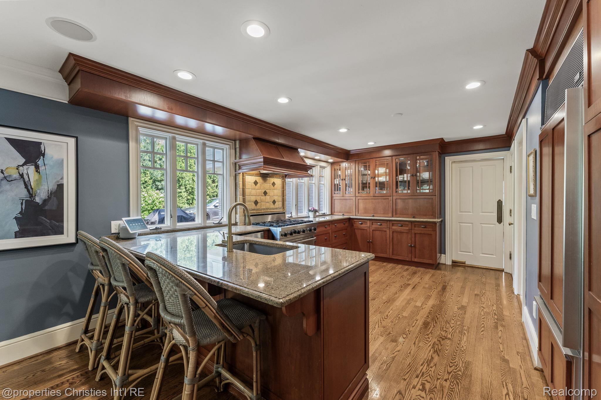 457 N Cranbrook Road