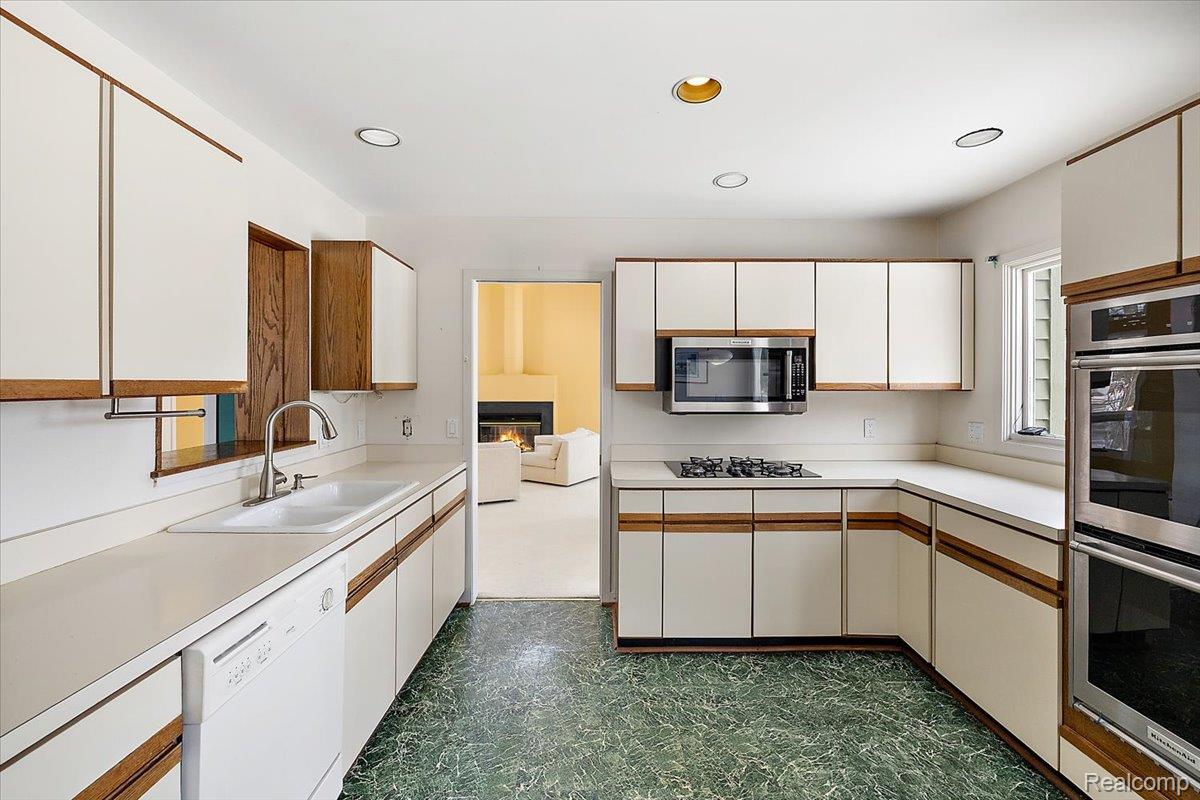 757 Woodlea Court