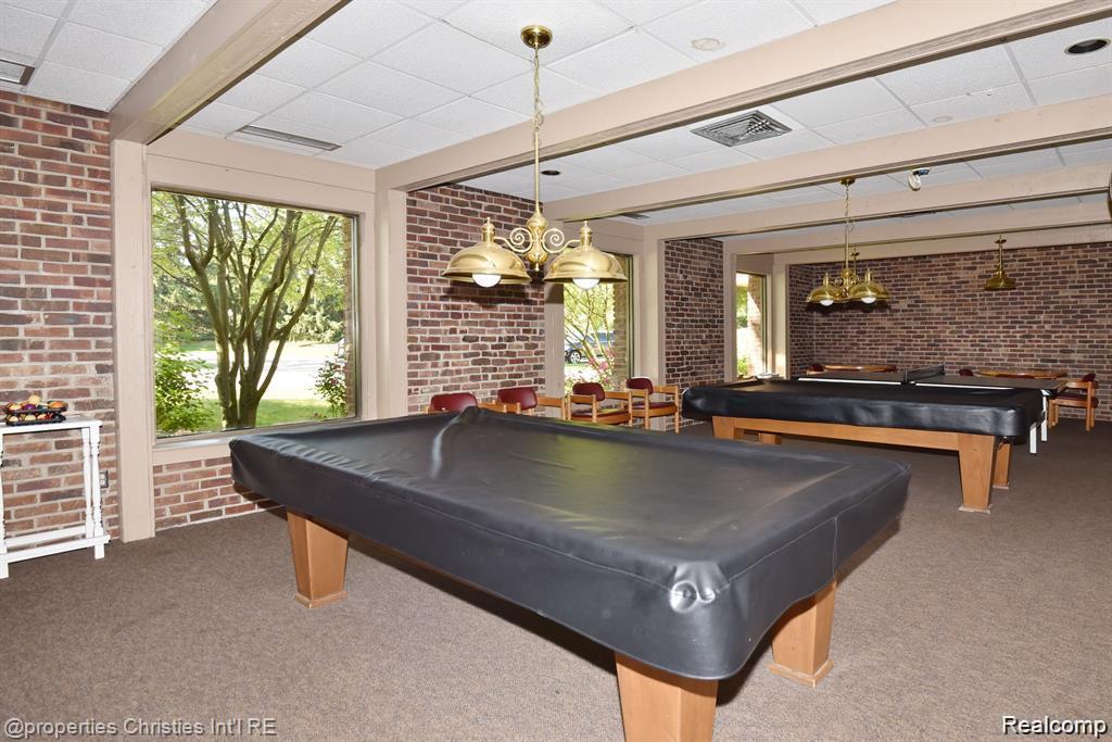 1476 Brentwood Drive