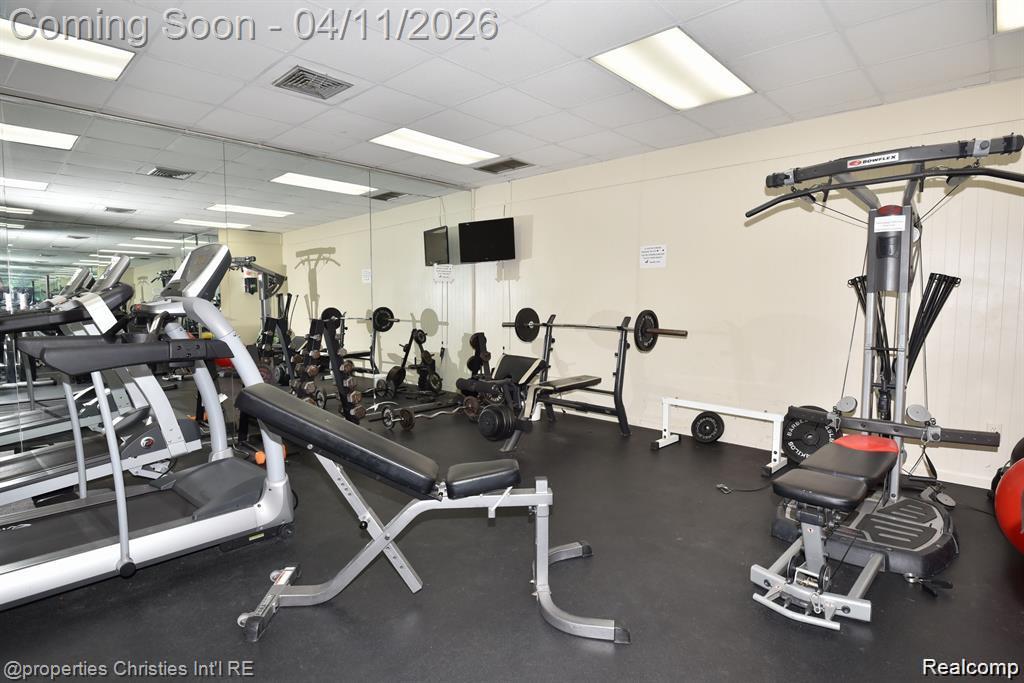 1476 Brentwood Drive