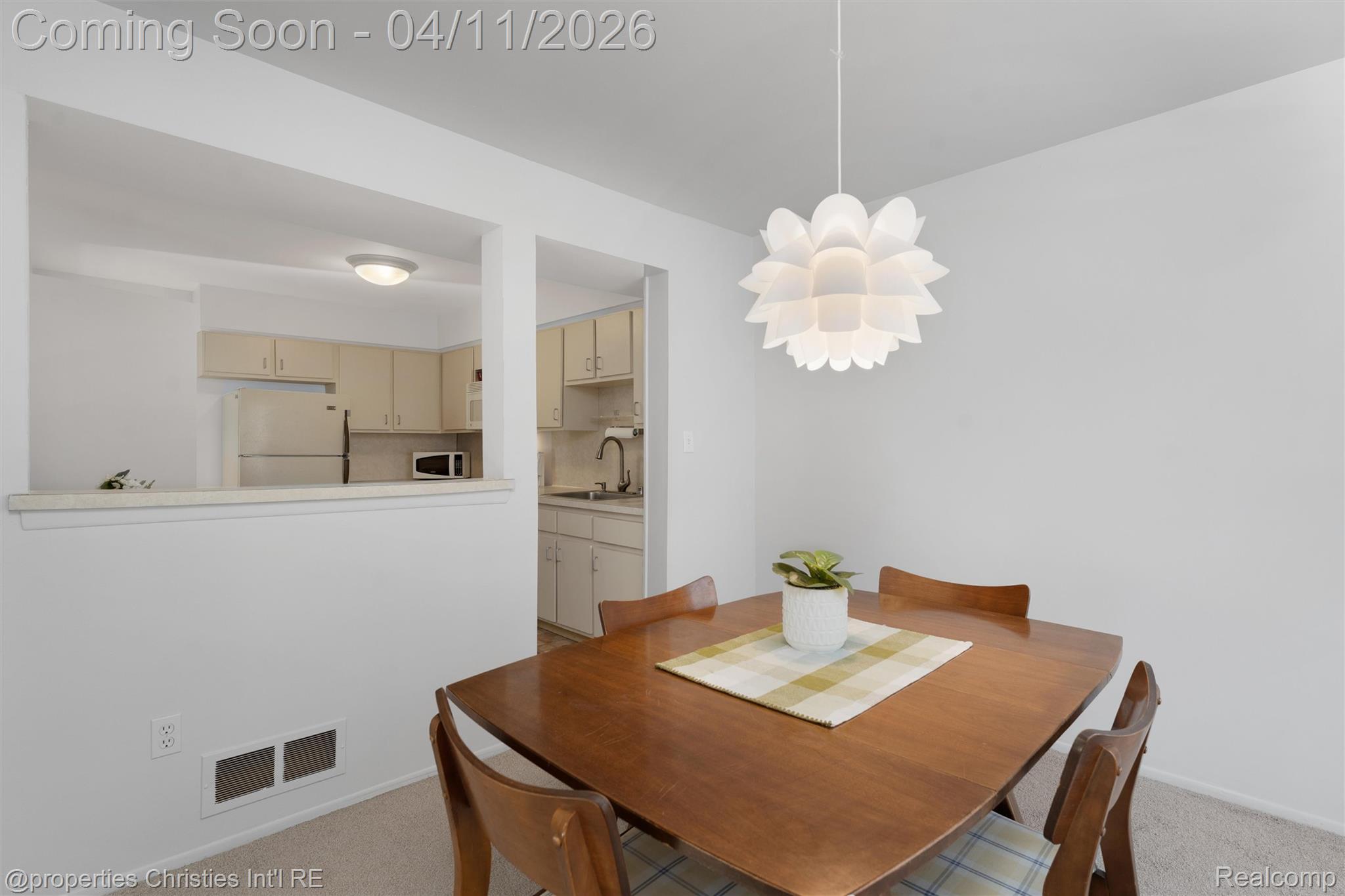 1476 Brentwood Drive