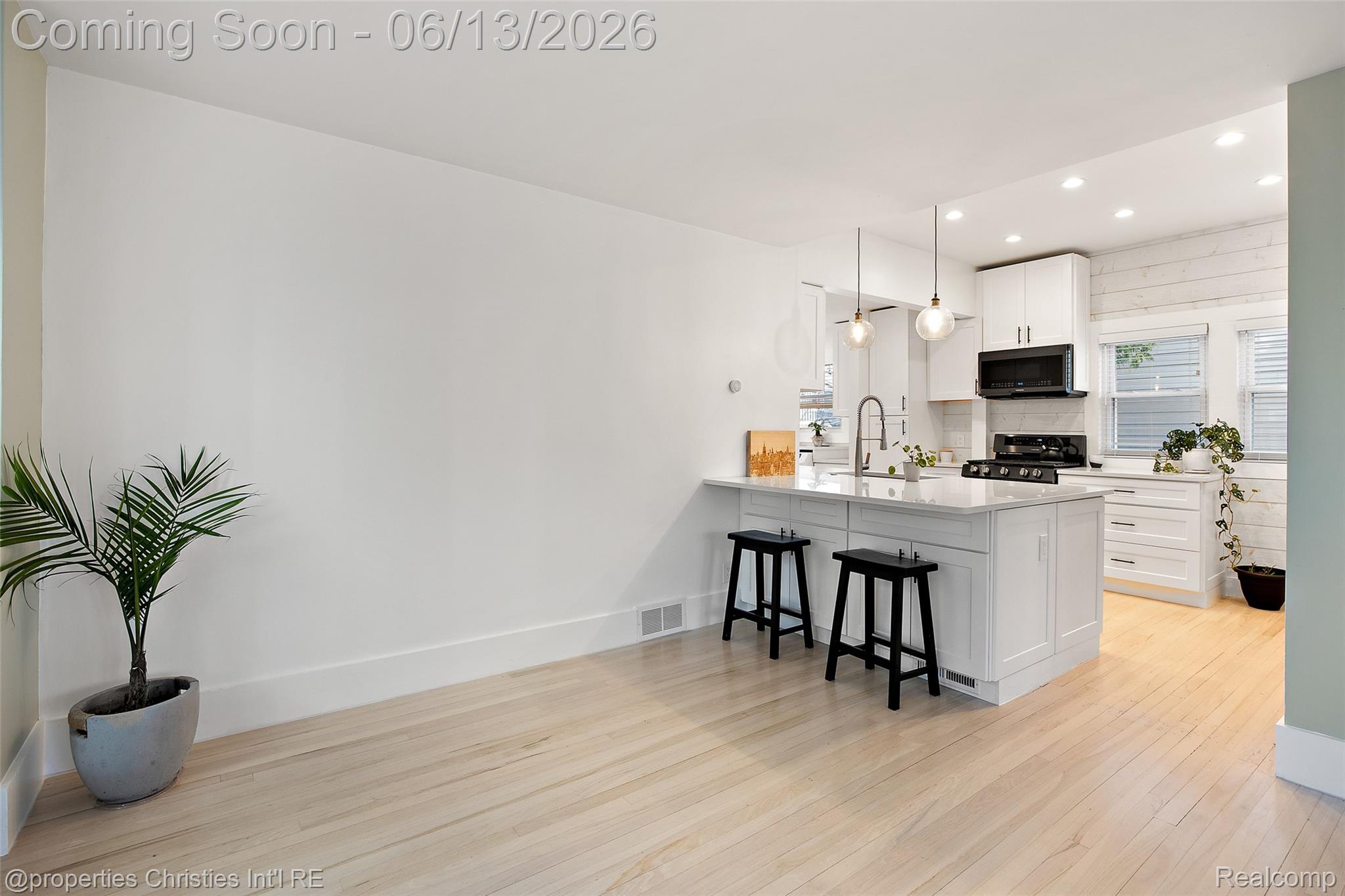 487 Smith Avenue