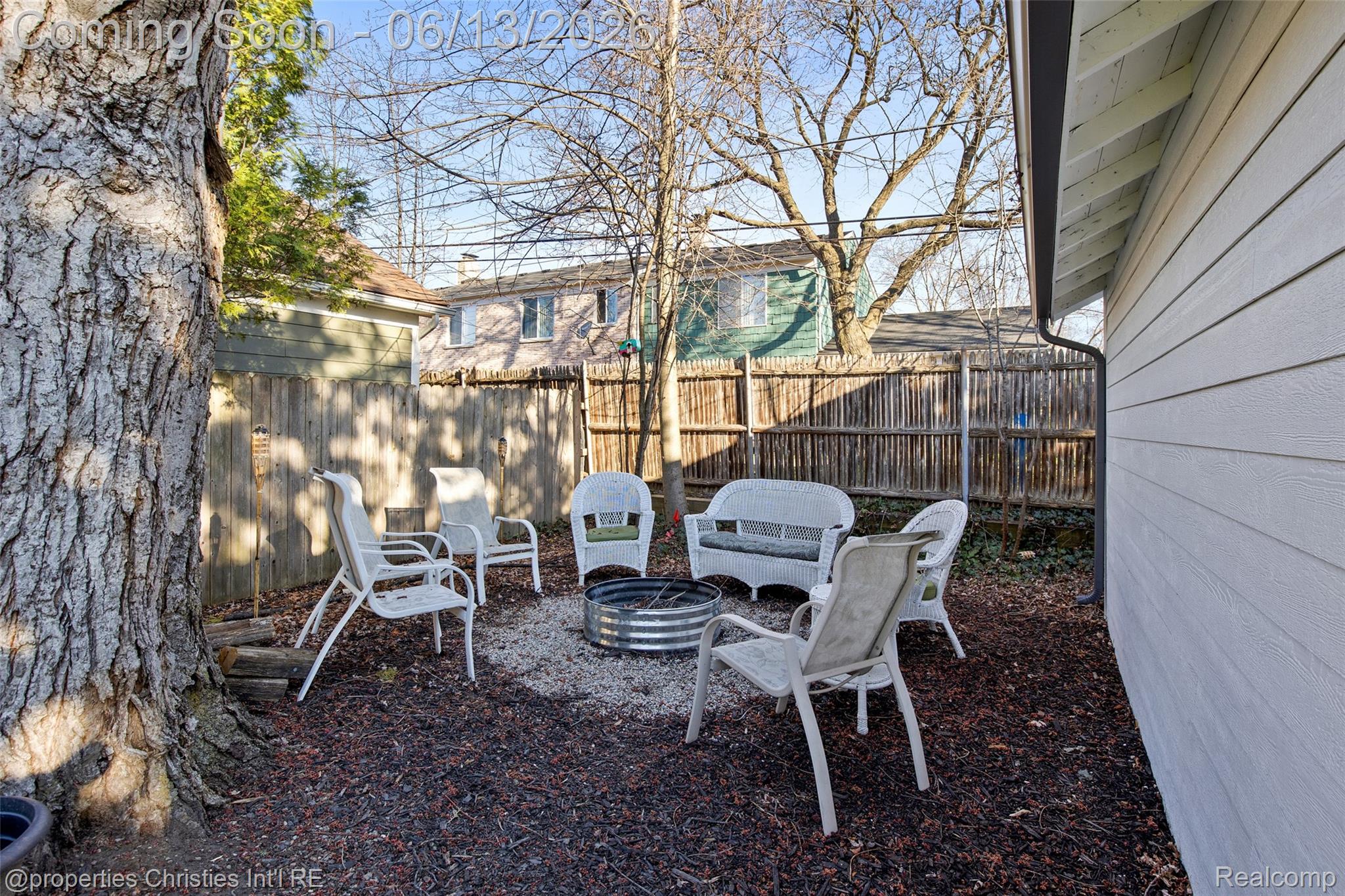487 Smith Avenue