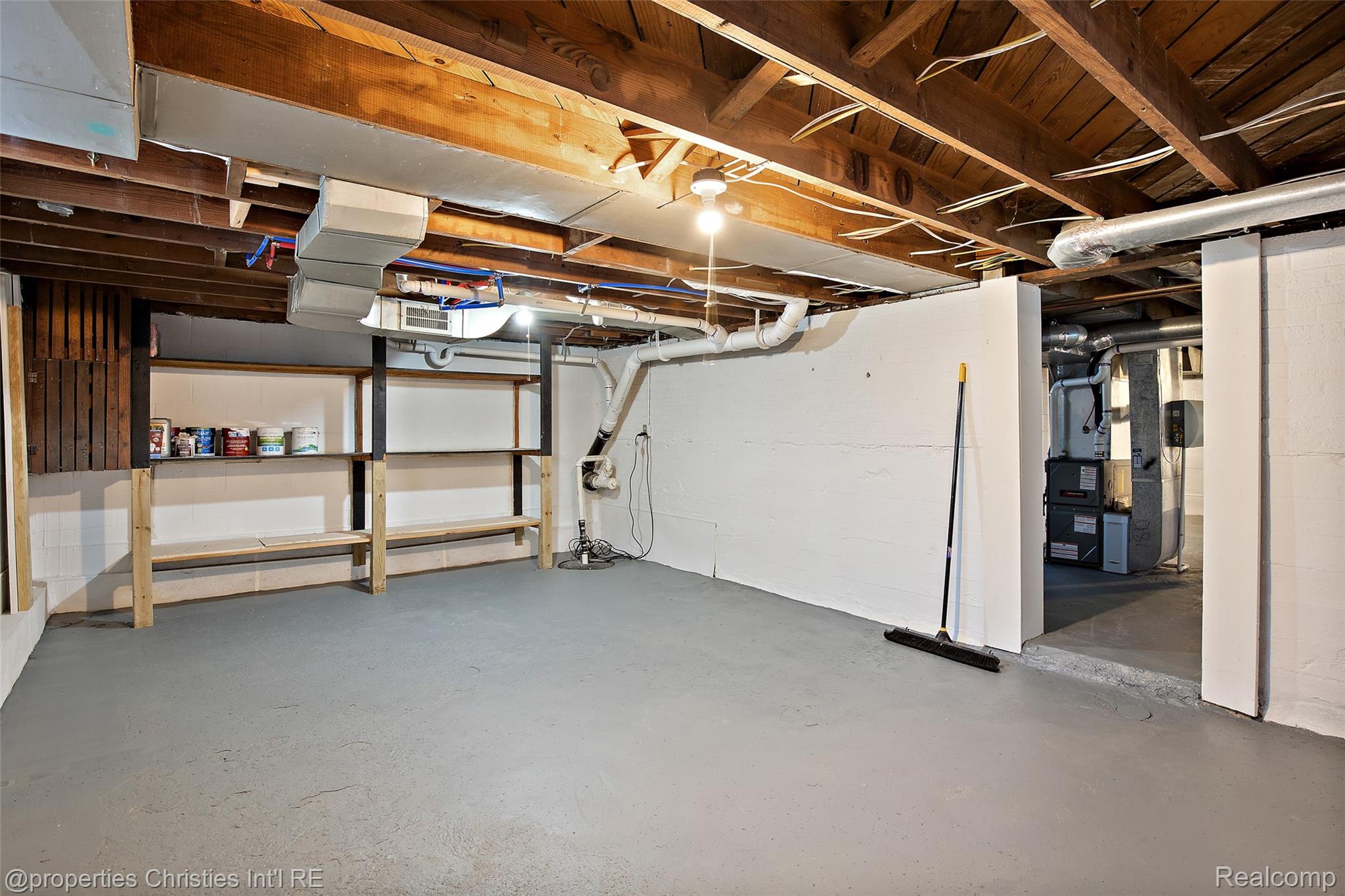 487 Smith Avenue