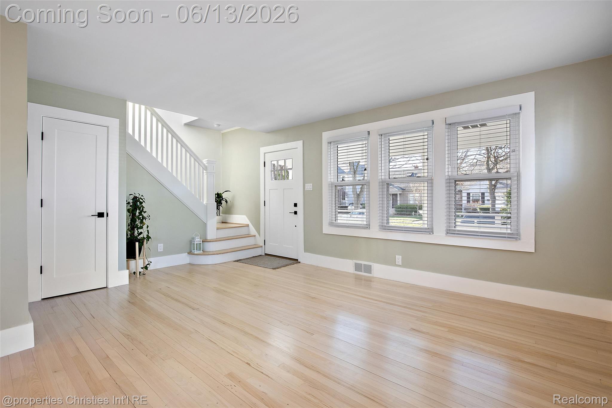 487 Smith Avenue
