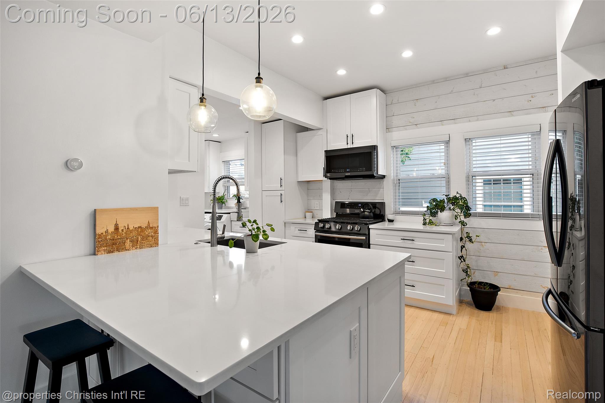487 Smith Avenue