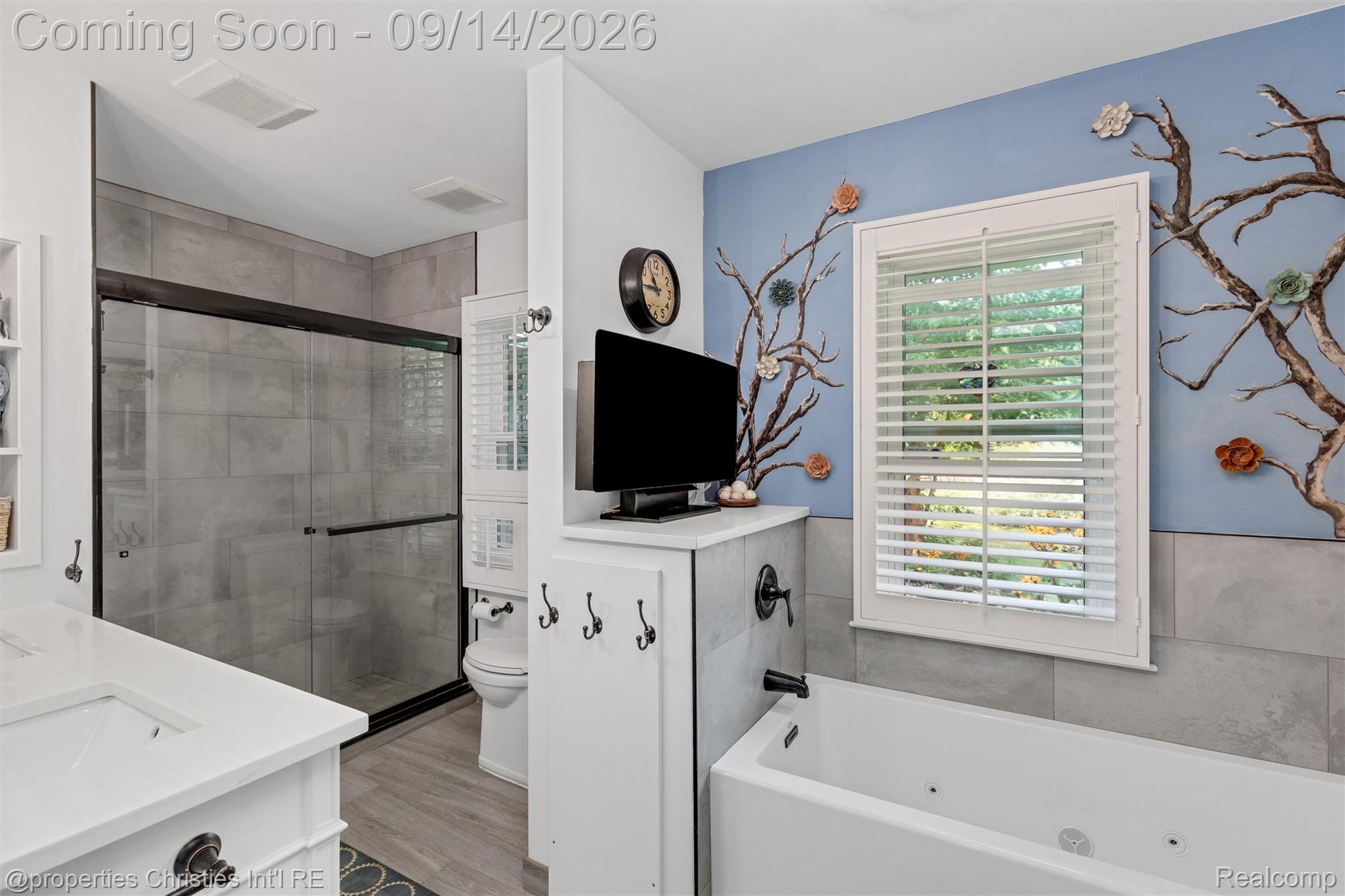 32765 Eastlady Drive