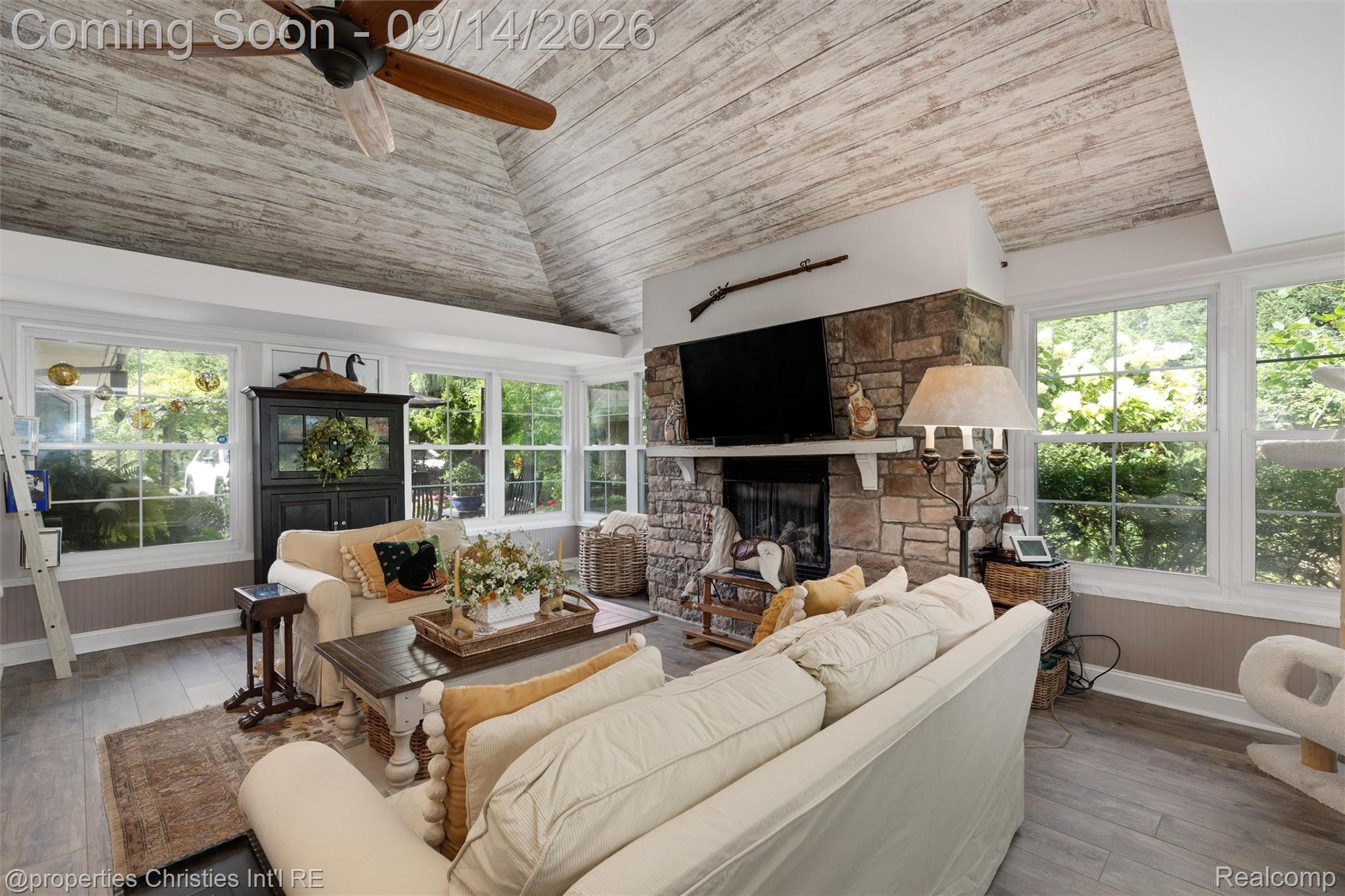 32765 Eastlady Drive